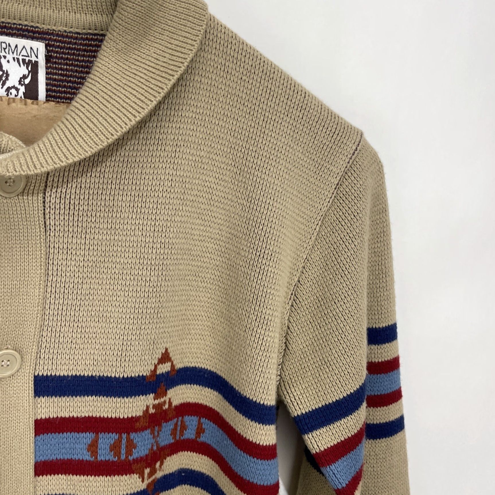 Armani VINTAGE Karman Cardigan Sweater Aztec Striped L Tan Womens? Size L / US 10 / IT 46 - 7 Thumbnail