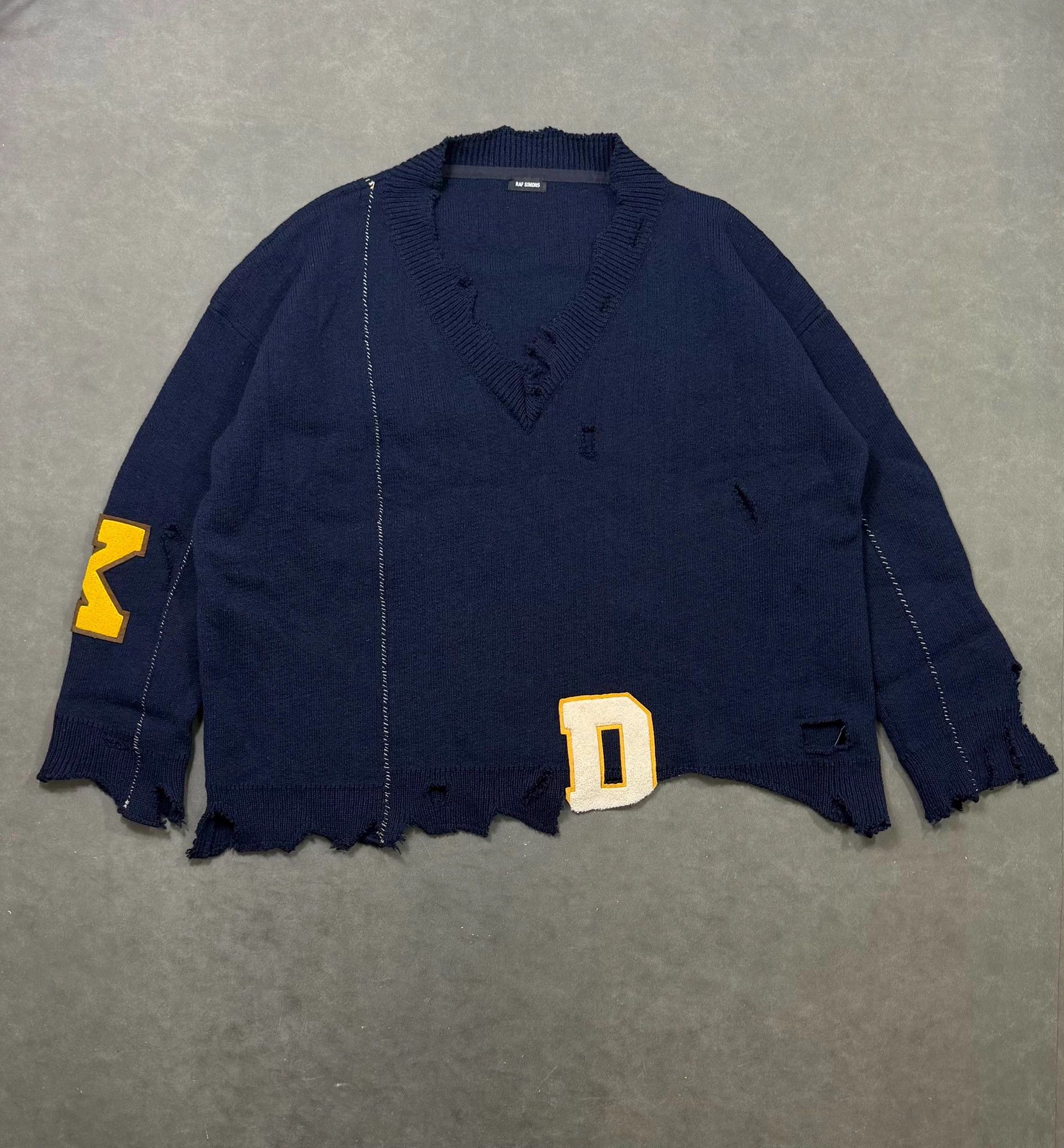 Raf Simons Raf Simons 16AW Destroyed Over Knit Sweater Navy OneSize Size US M / EU 48-50 / 2 - 1 Thumbnail