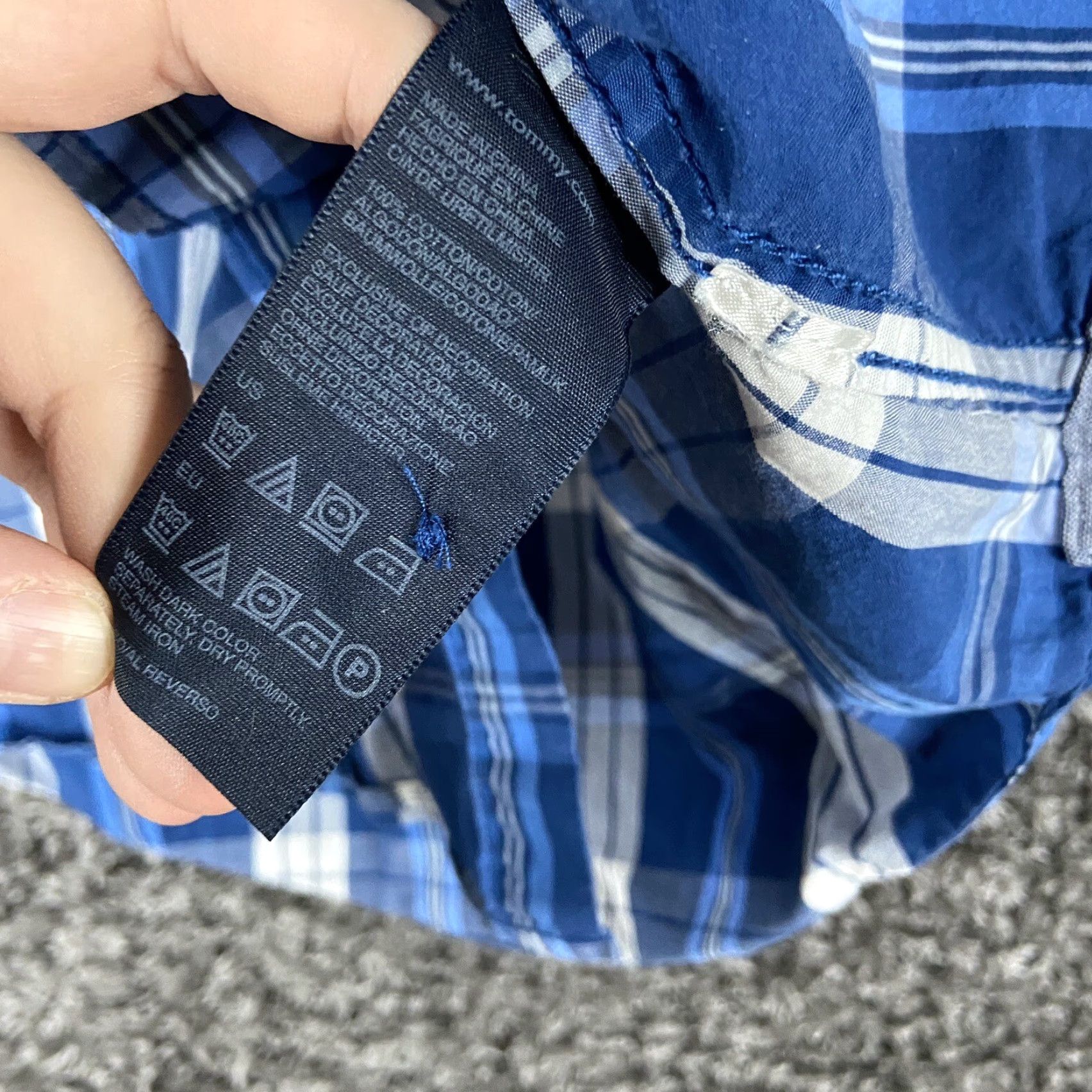 Tommy Hilfiger VINTAGE Tommy Hilfiger Button-Up Shirt Men XS Short Sleeve Plaid Blue Adults XS Men Size US 27 - 7 Thumbnail