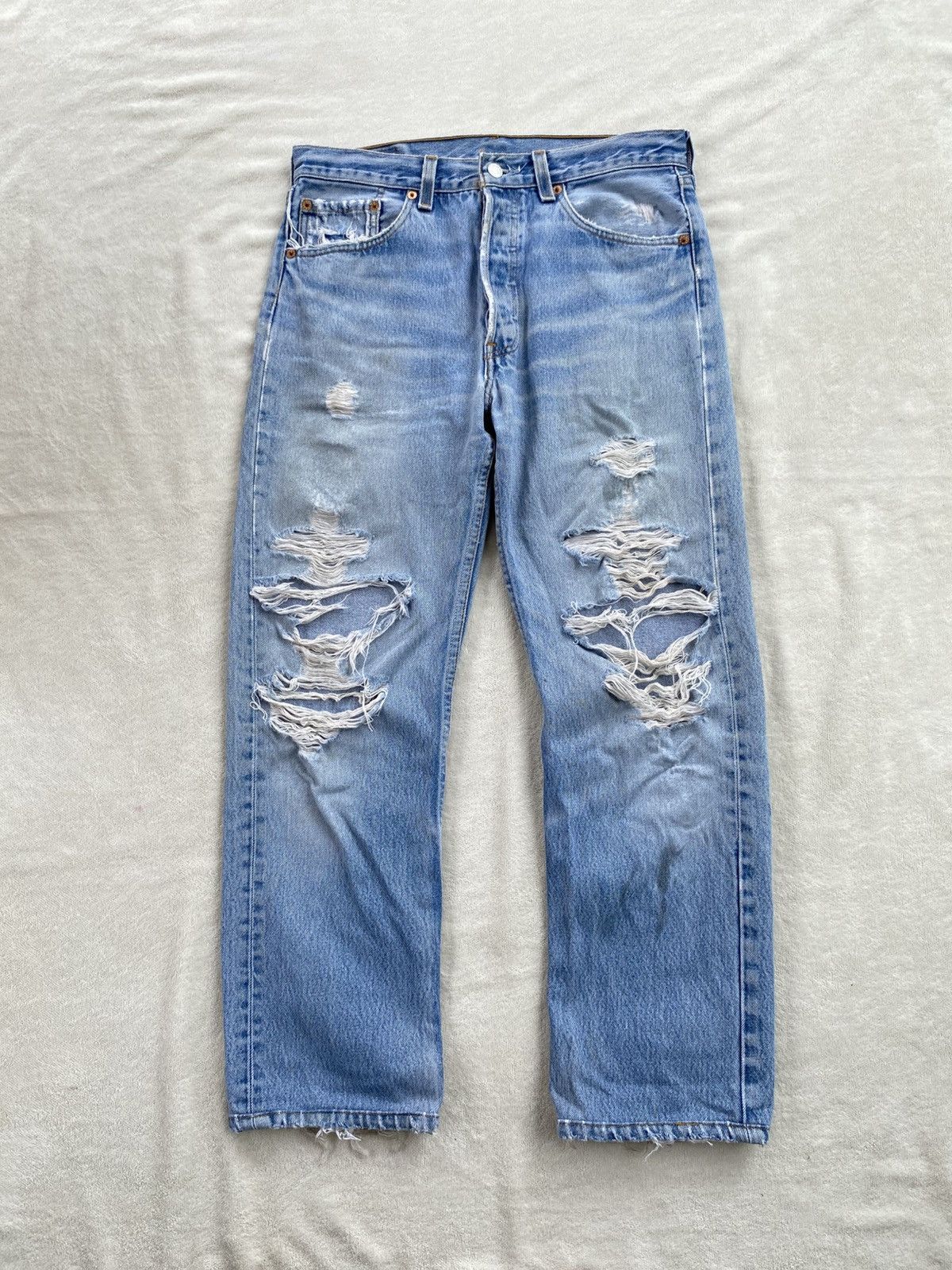 Levi's VINTAGE LEVIS 501xx DISTRESSED JEANS PANTS Size US 33 - 1 Thumbnail