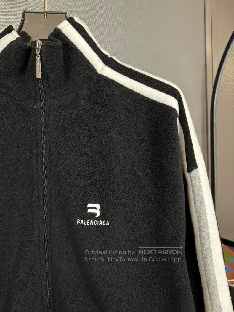 Balenciaga Balenciaga Black and White Double Hook Embroidered Stripe Size US M / EU 48-50 / 2 - 3 Thumbnail