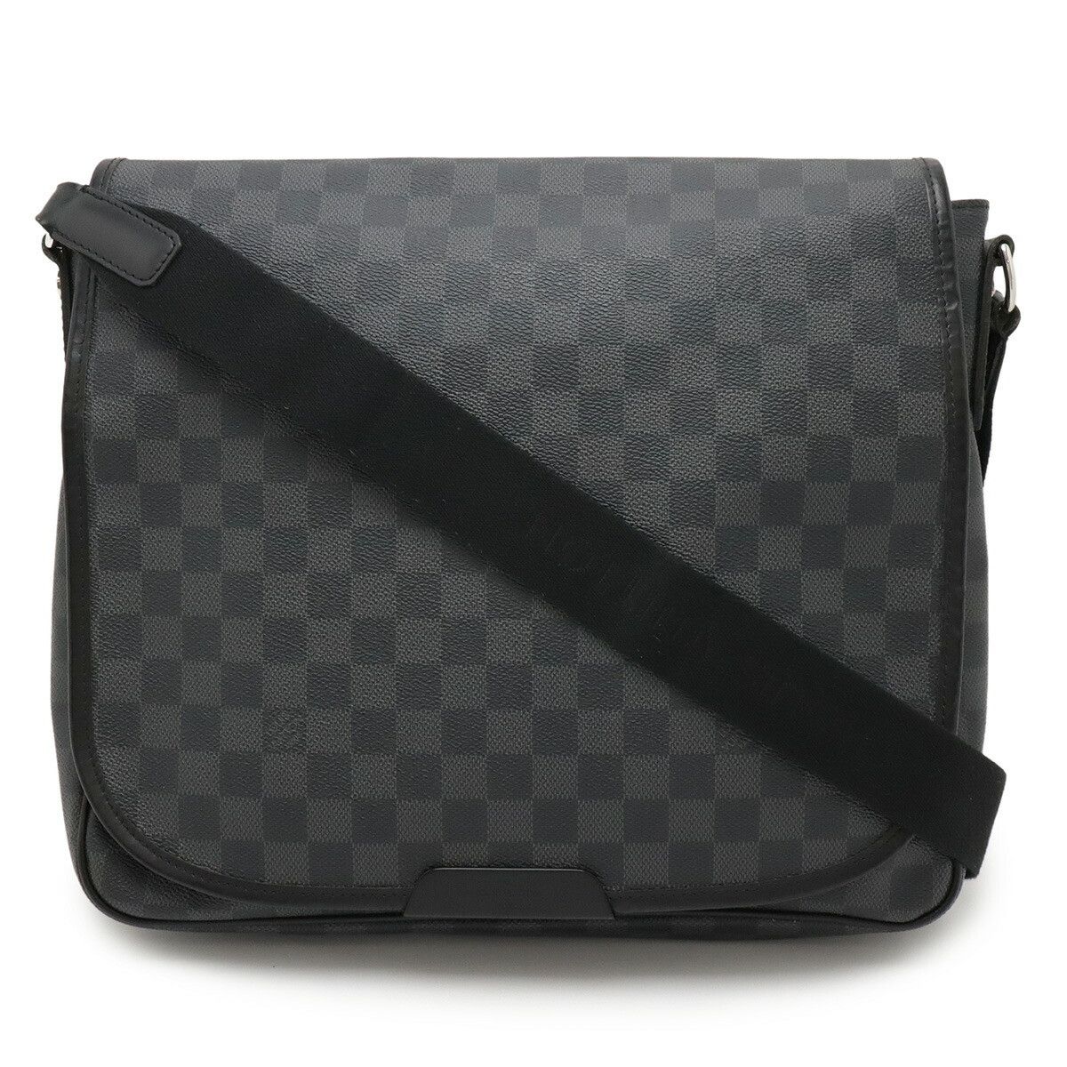 Louis Vuitton Louis Vuitton Louis Vuitton Daniel MM Damier Graphite Shoulder Bag Textile Crossbody Bag N58029 DUTY FREE for USA Size ONE SIZE - 1 Thumbnail