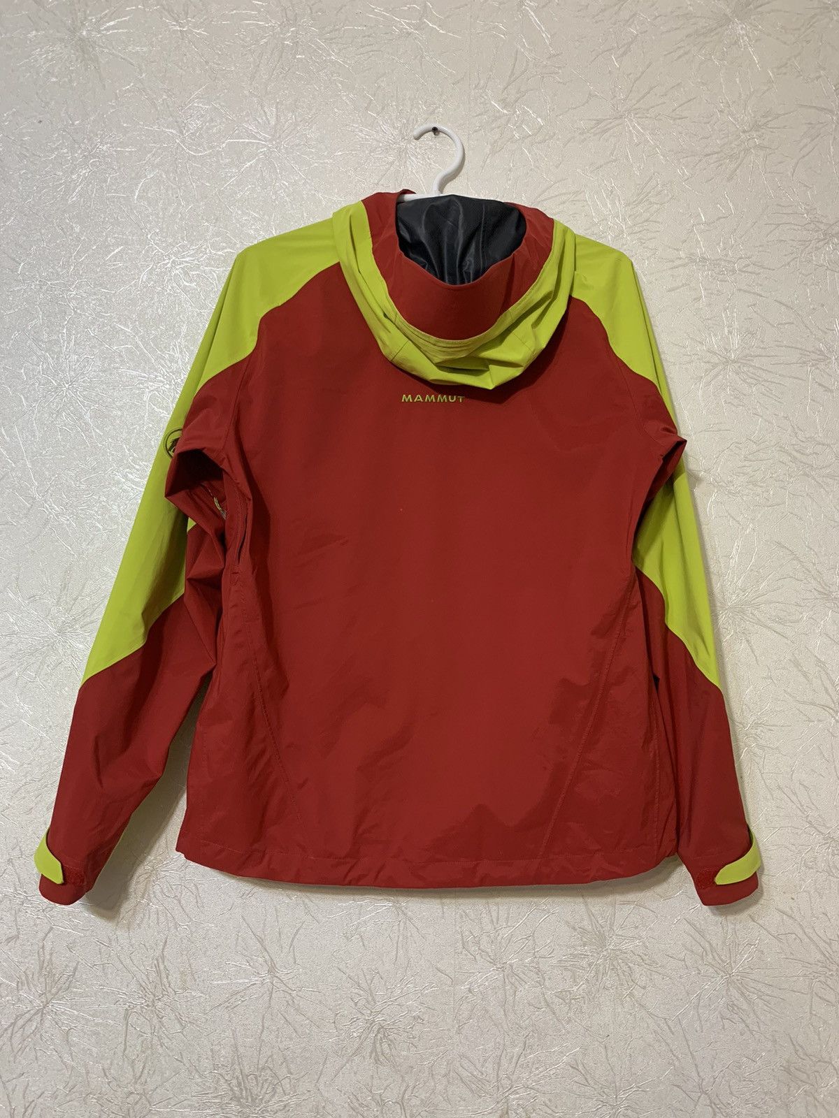 Mammut Mammut Convey Hardshell Dry Tech Premium Hooded Jacket Size US S / EU 44-46 / 1 - 7 Thumbnail