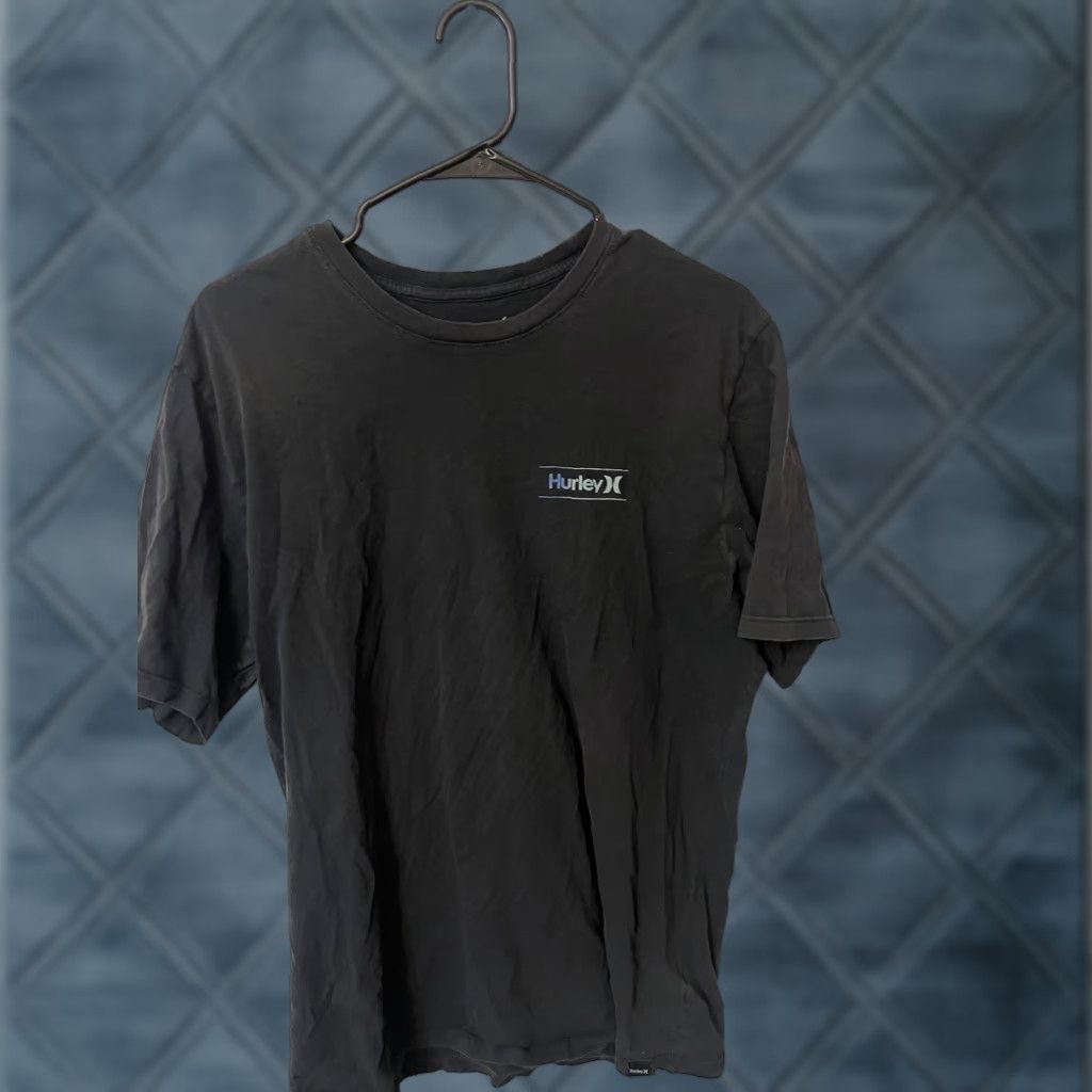 Hurley VINTAGE Hurley Men’s T-Shirt Short Sleeve Logo Crew Neck Black Large Casual Surfing Beach 2010s Size US L / EU 52-54 / 3 - 1 Thumbnail