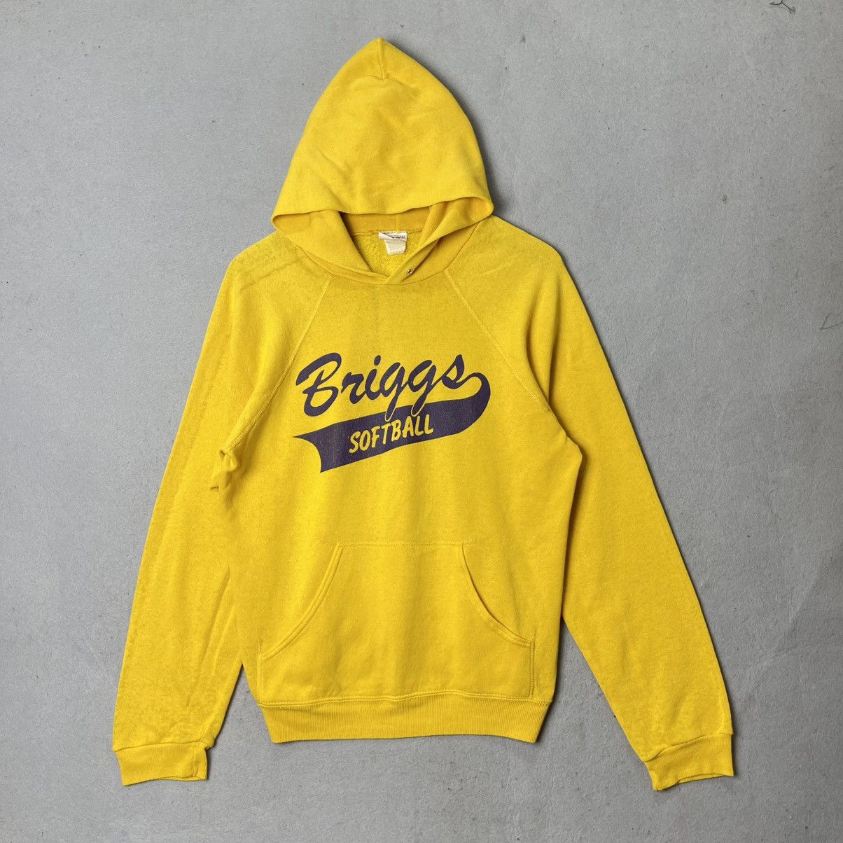 Vintage Vintage Briggs Softball Pozz 12 Hoodie Sweatshirt Size US M / EU 48-50 / 2 - 1 Thumbnail