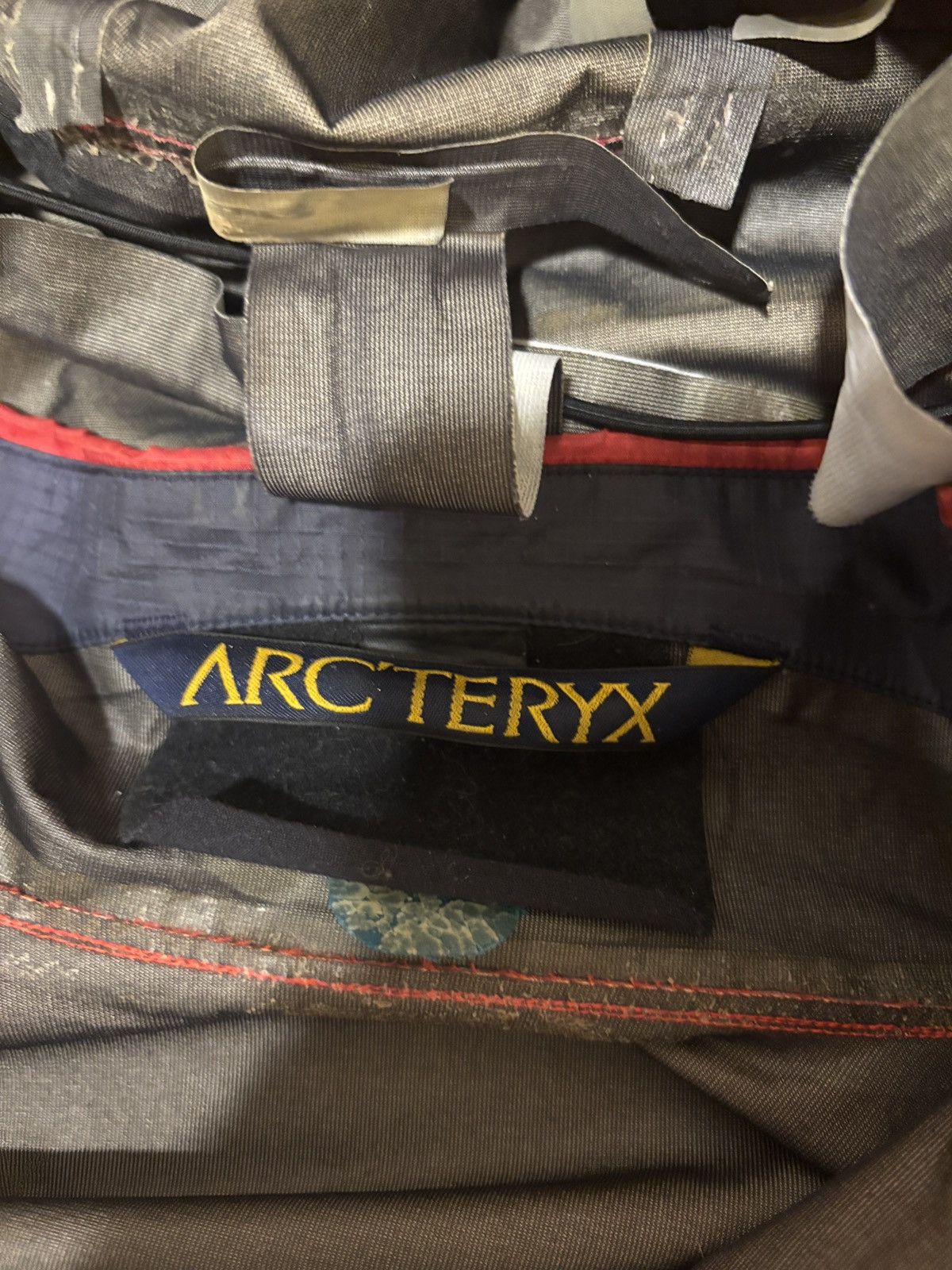 Arc'teryx Vintage 90s Arc'teryx Molten + Gold Theta LT Goretex Jacket Size US M / EU 48-50 / 2 - 6 Thumbnail