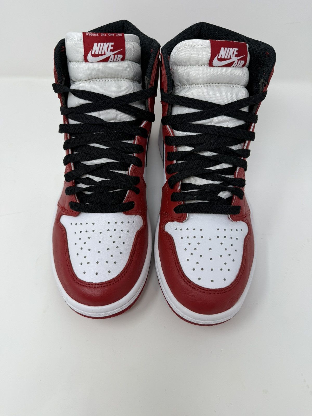 Nike Nike Air Jordan 1 Retro High OG 'Chicago' 2015 555088-101 Size US 9.5 / EU 42-43 - 9 Thumbnail