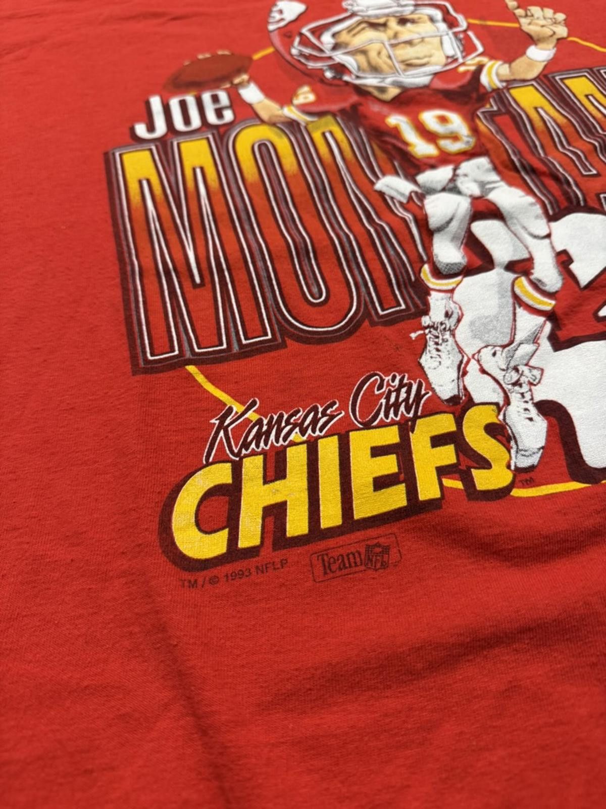 Salem Sportswear Vintage 1993 Salem Sportswear Chiefs Joe Montana T-Shirt L Size US L / EU 52-54 / 3 - 8 Thumbnail