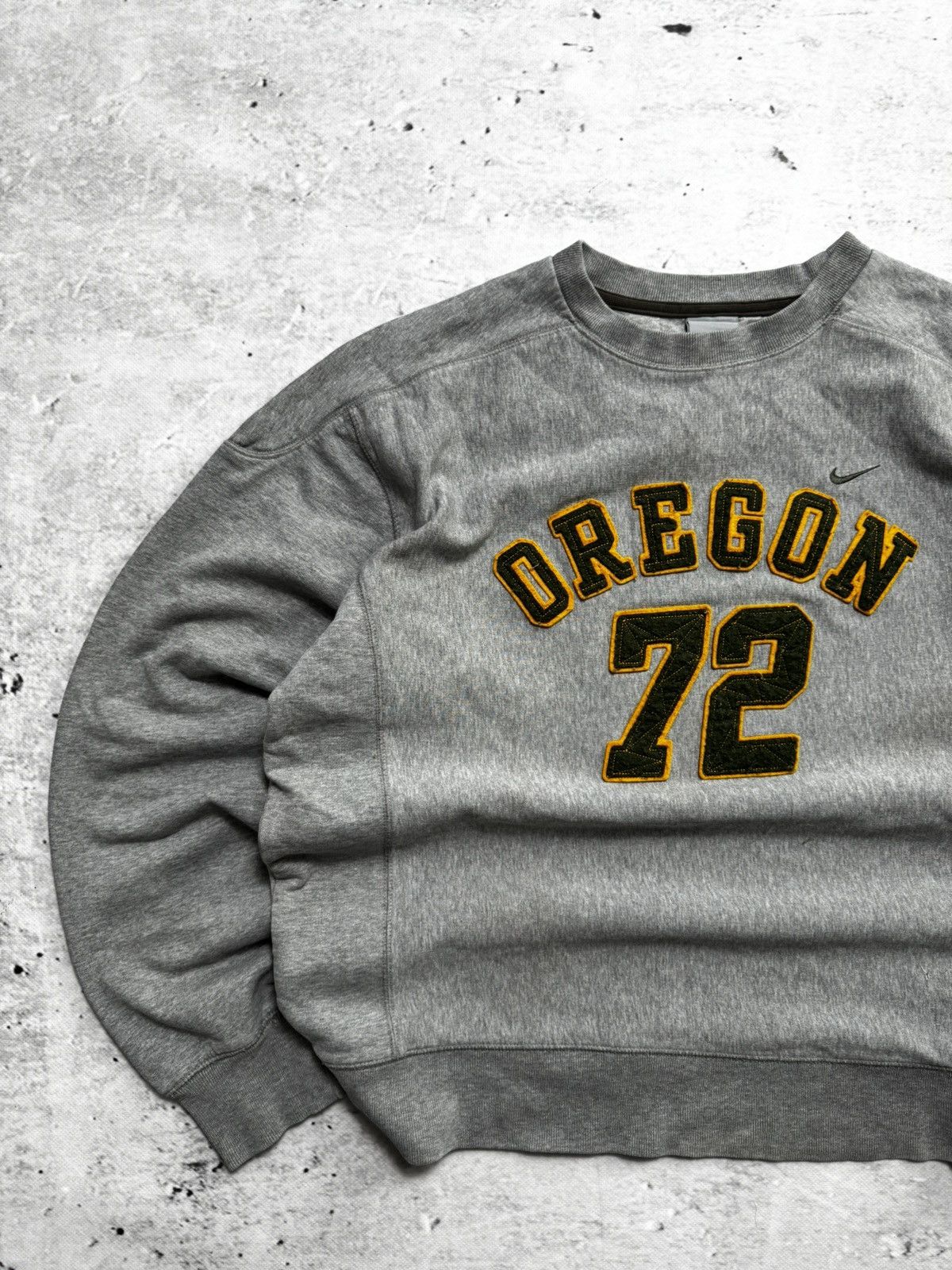 Nike × Vintage NIKE OREGON VINTAGE CENTER LOGO OVERSIZE BOXY SWEATSHIRT Size US L / EU 52-54 / 3 - 2 Thumbnail