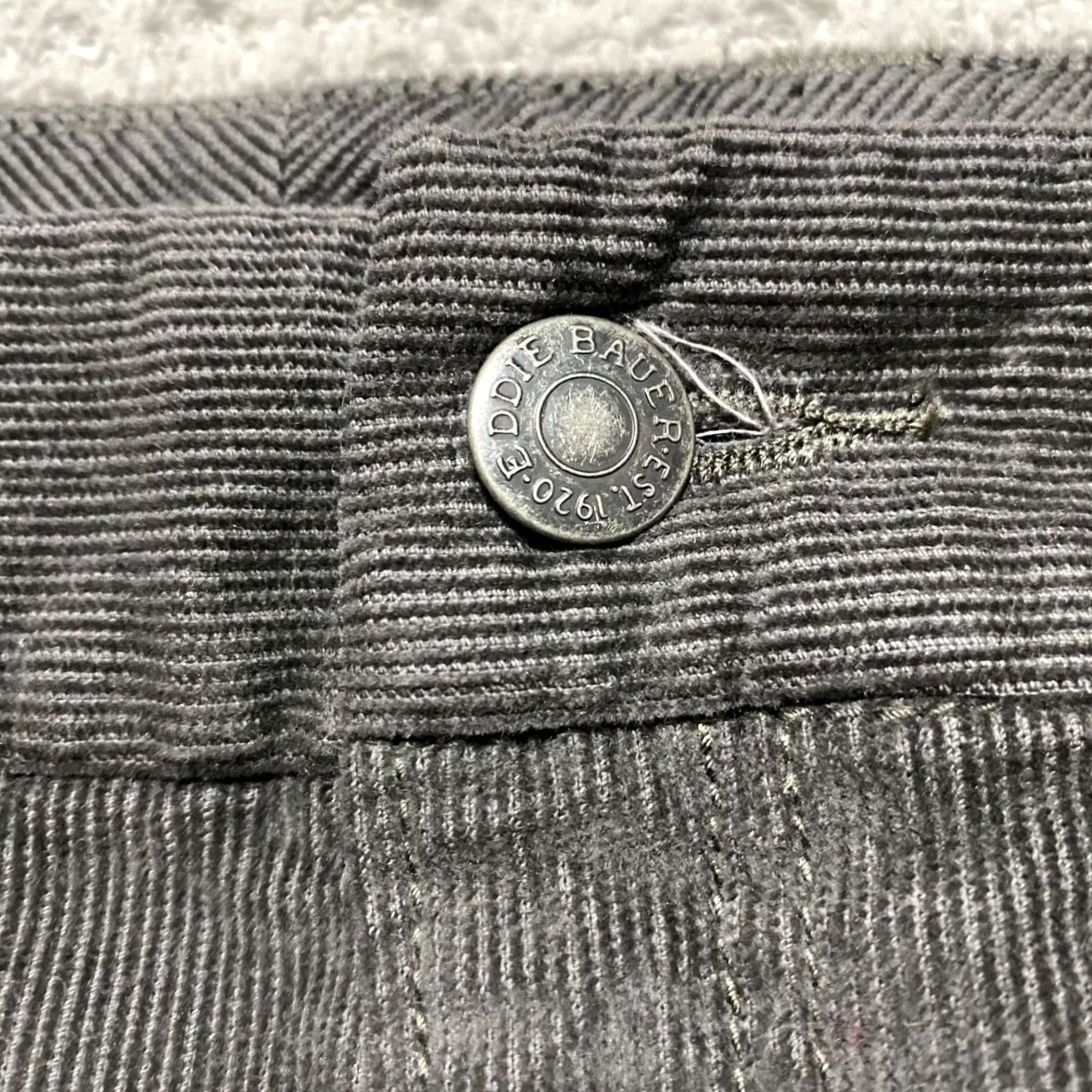 Eddie Bauer Eddie Bauer Skirt Womens 18 Plus Gray Corduroy Pencil Straight Pockets Size 40" / US 18 - 6 Thumbnail