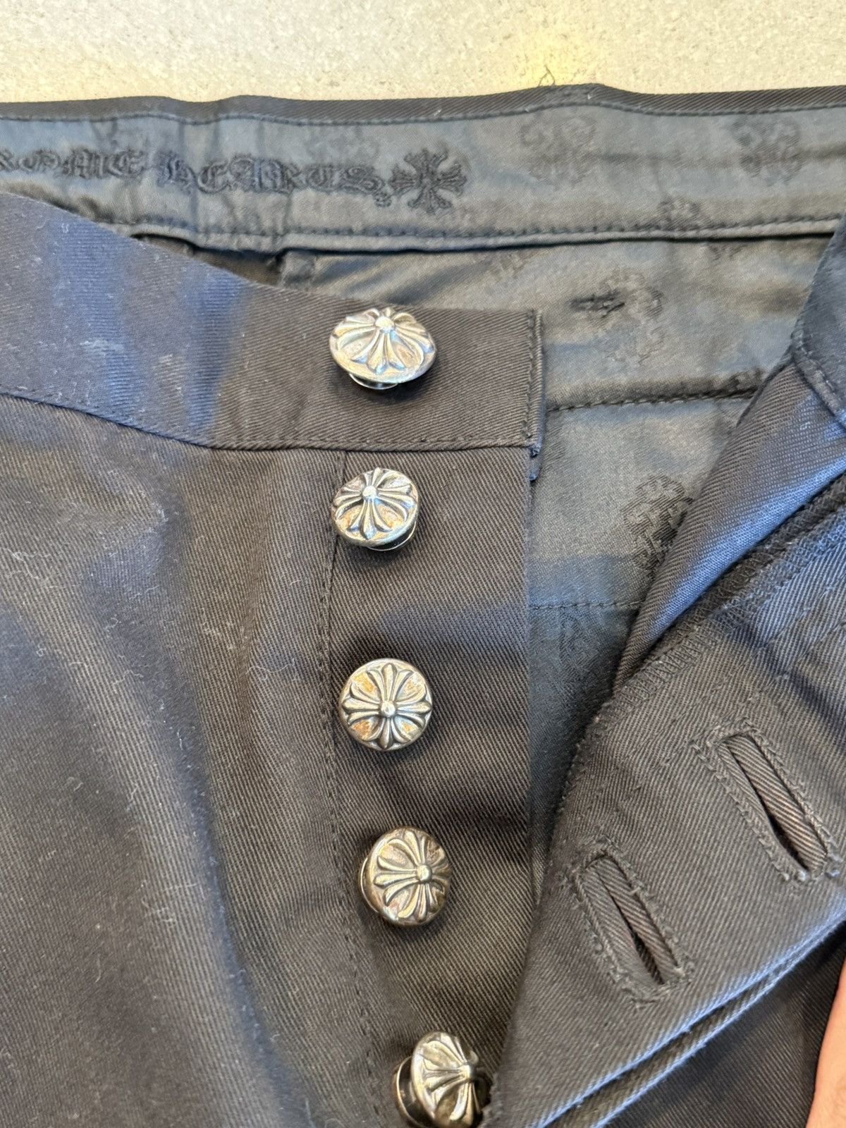 Chrome Hearts Chrome Hearts Cargo Shorts Size US 36 / EU 52 - 2 Thumbnail