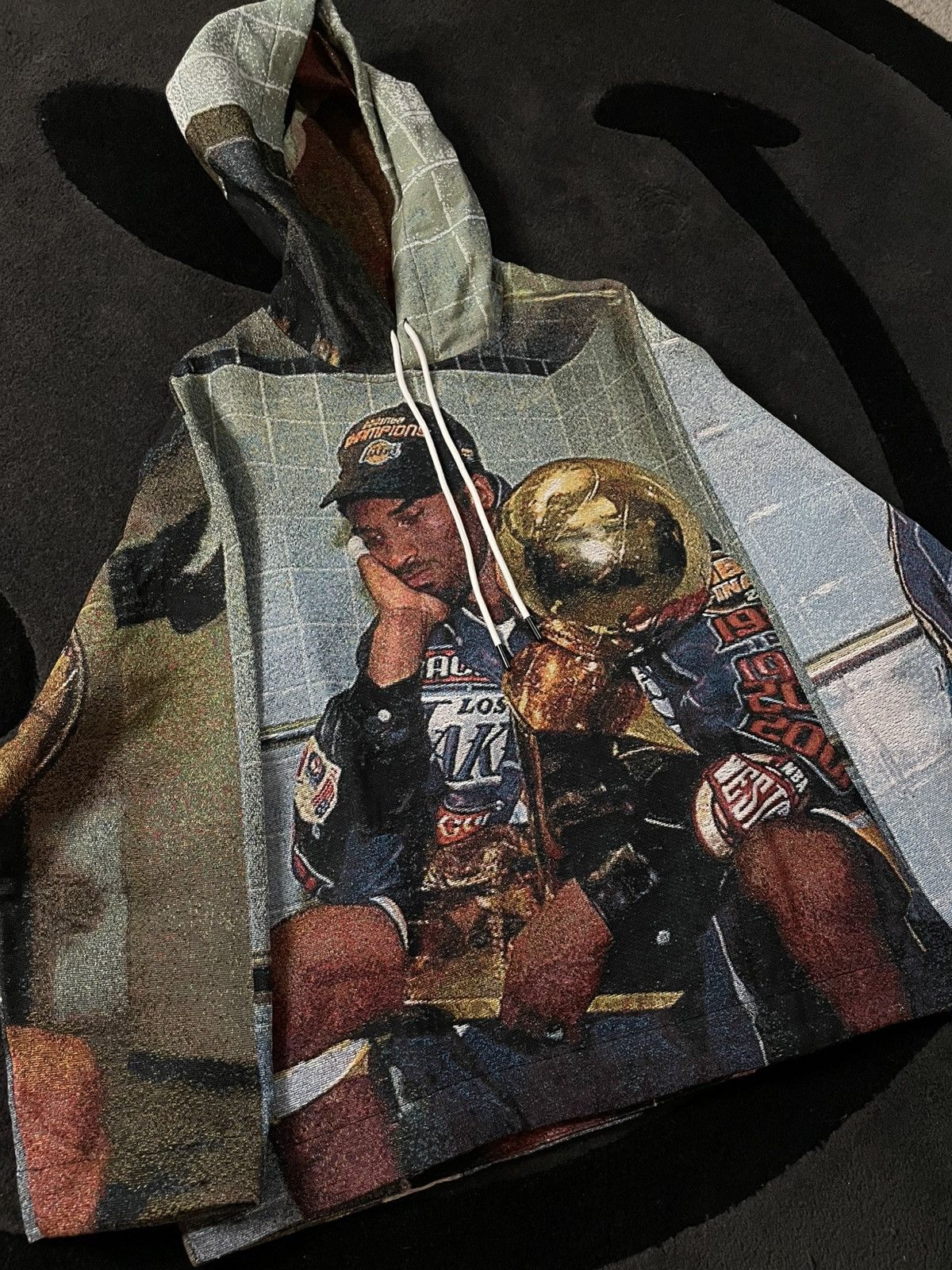 Other Tapestry Hoodie - Kobe Championship - XLarge Brand New Size US XL / EU 56 / 4 - 1 Thumbnail