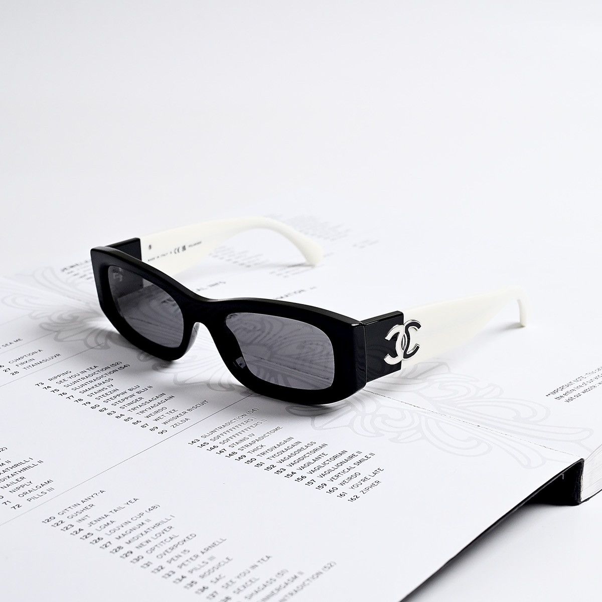 Chanel CHANEL 0CH5525 SUNGLASSES Size ONE SIZE - 1 Thumbnail