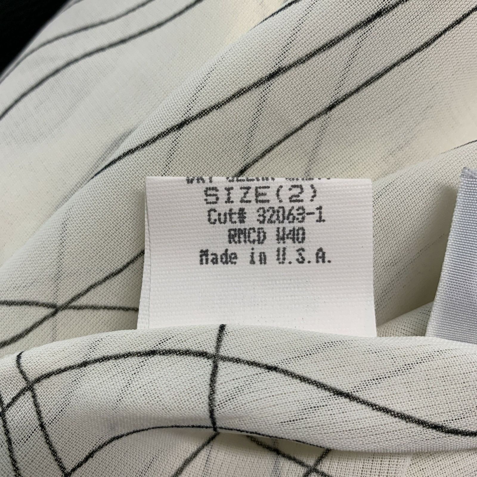 Other LAUNDRY Size 2 White Black Rayon Abstract Button Up Blouse Size XS / US 0-2 / IT 36-38 - 6 Thumbnail