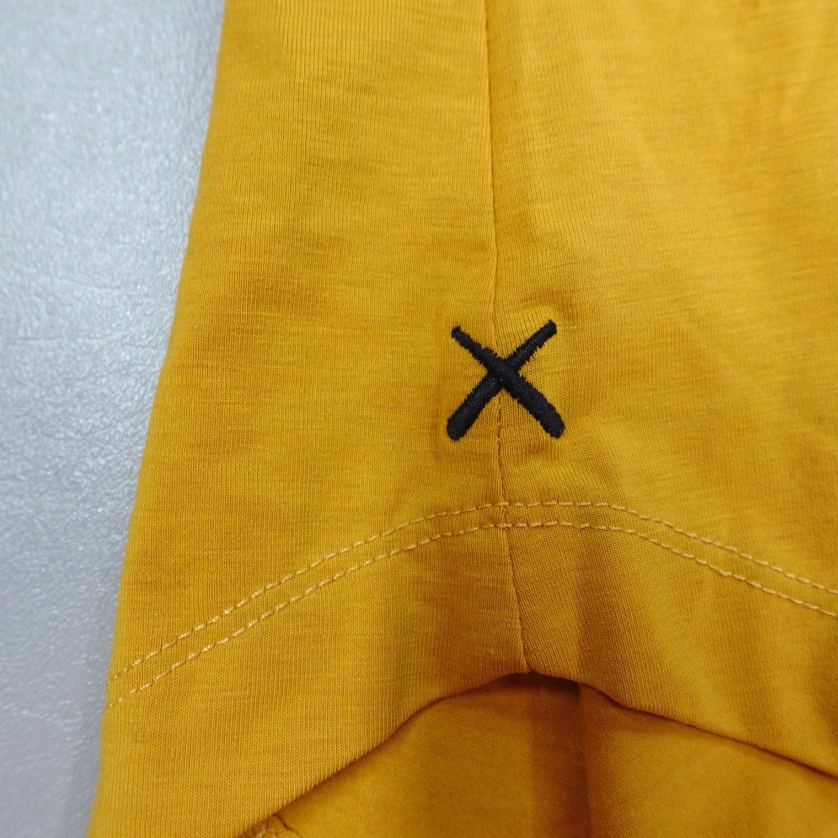 UES Clothing Cuts Clothing Curve Hem Long Sleeve Tee Crew Stretch Mustard Slim Fit Size L Mens T-Shirt Cotton Polyester Spandex Size US L / EU 52-54 / 3 - 6 Thumbnail