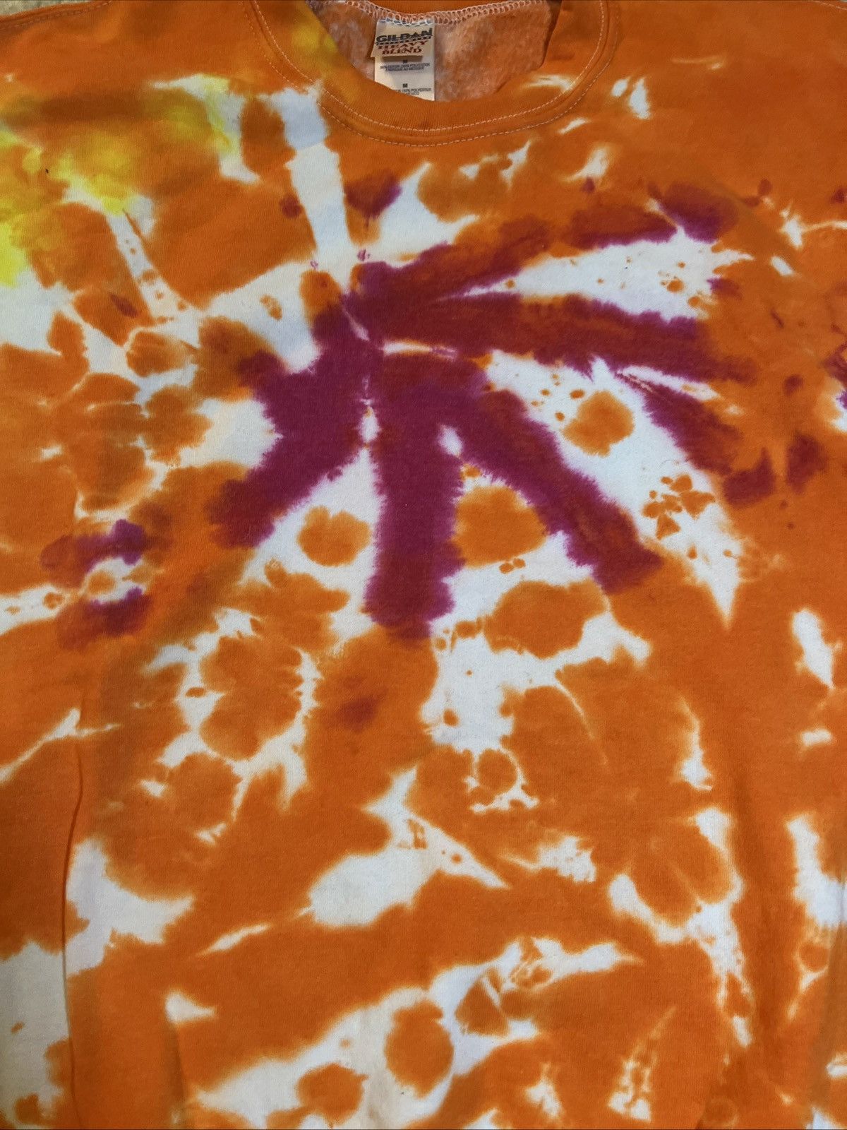Gildan Gildan Tie Dye Pullover Crewneck Sweater Size M / US 6-8 / IT 42-44 - 3 Thumbnail