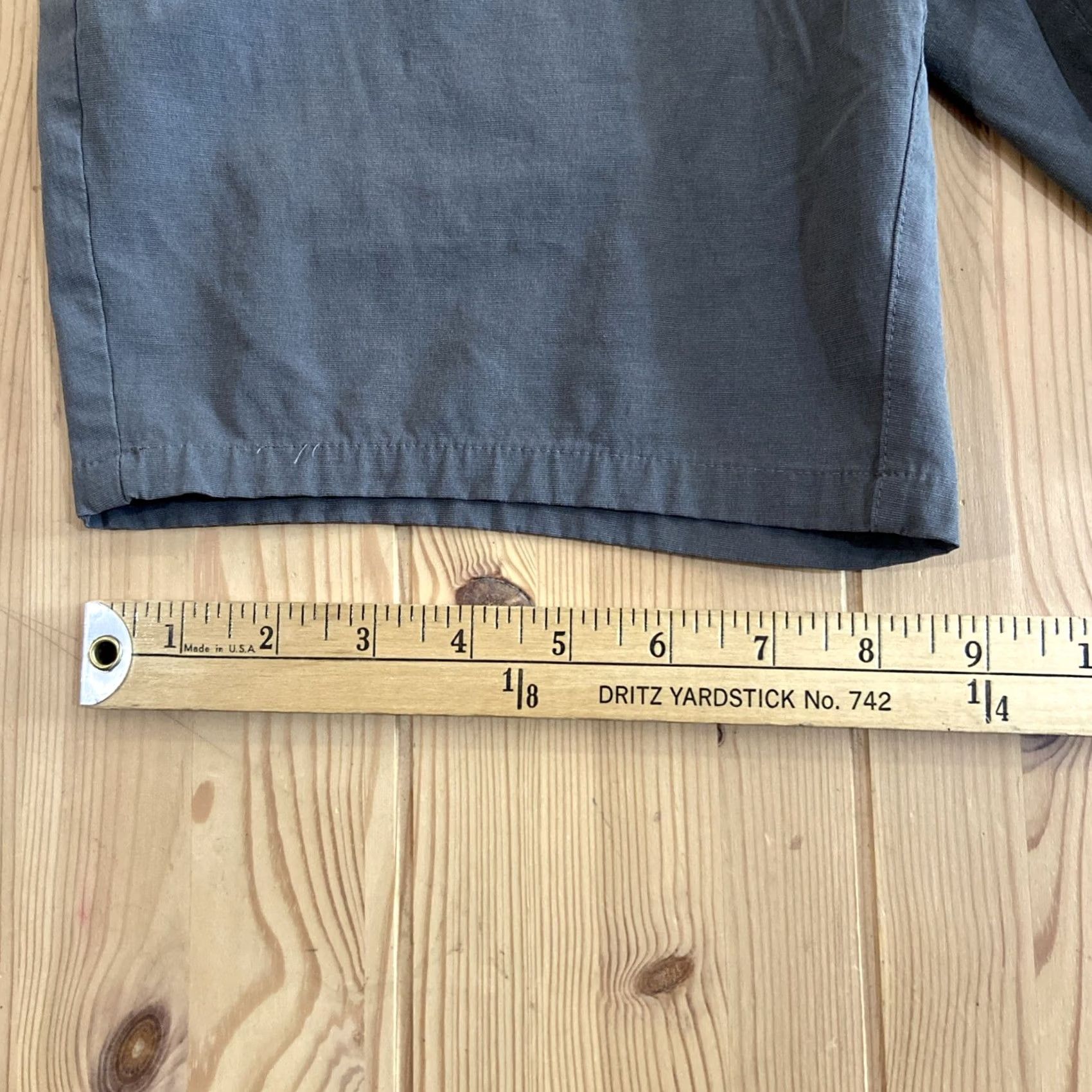 Vuori Vuori Shorts Mens 28 Gray Performance Golf Chino Stretch 8in Inseam Regular Front Flat Front Casual Chino Preppy Golf Sports Outdoor Beach City Love Size US 28 / EU 44 - 4 Thumbnail