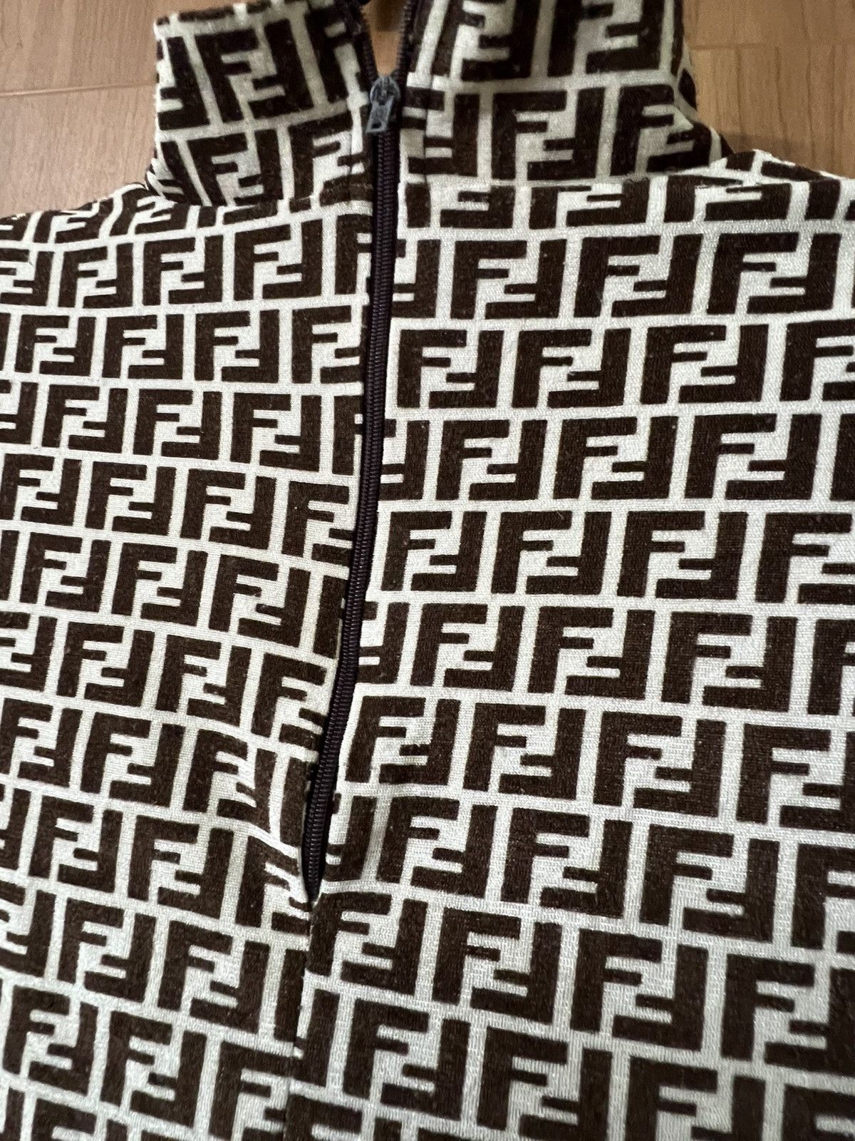 Fendi Vintage fendi monogram with half zipper long sleeve shirt Size M / US 6-8 / IT 42-44 - 3 Thumbnail
