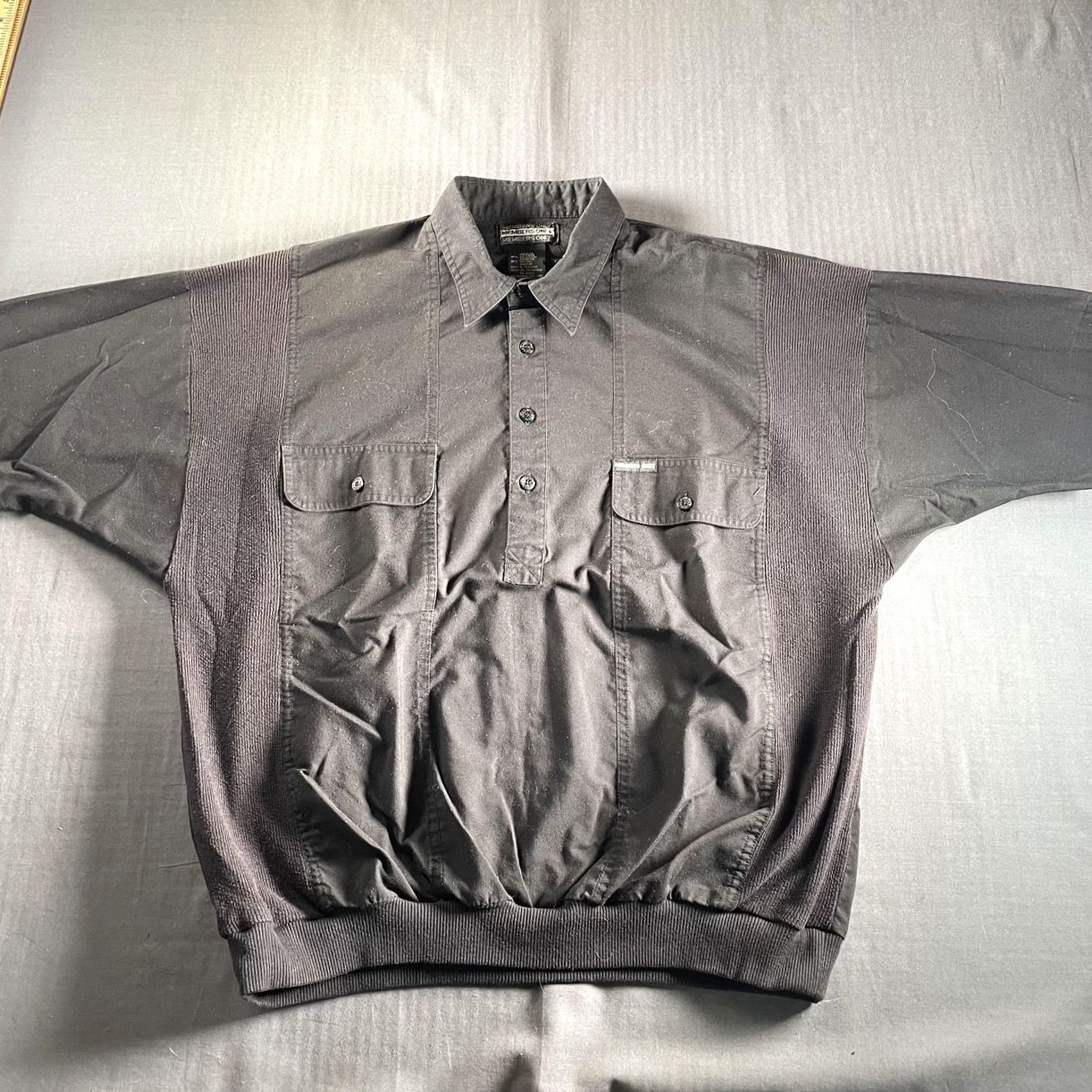 Members Only VINTAGE Members Only Shirt Mens Large Short Sleeve Pullover Pockets 90s Style Black Button-Up Size US L / EU 52-54 / 3 - 2 Thumbnail