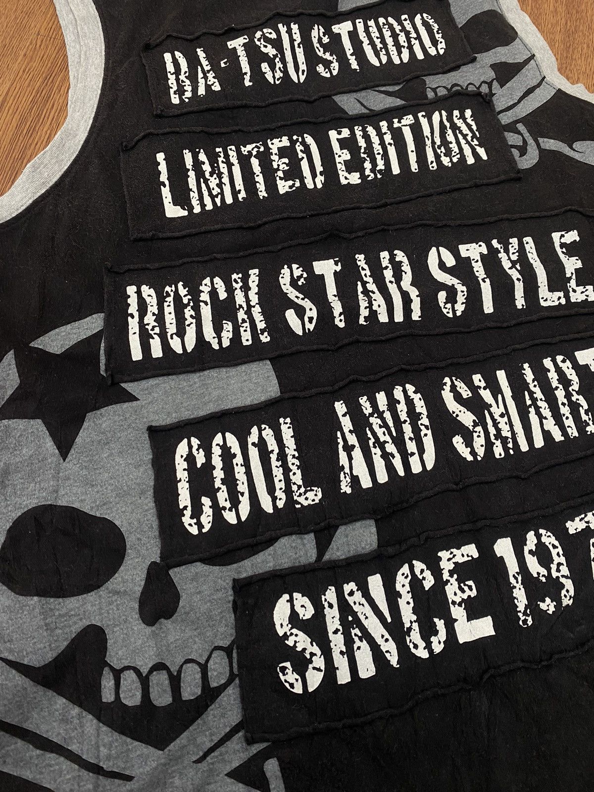 If Six Was Nine × Japanese Brand × Le Grande Bleu (L.G.B.) Batsu Studio pirates skull sleeveless Size US S / EU 44-46 / 1 - 3 Thumbnail