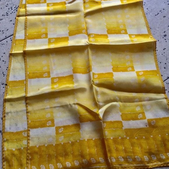 Vintage Vintage Yellow and White Silk Long Scarf Size ONE SIZE - 2 Thumbnail