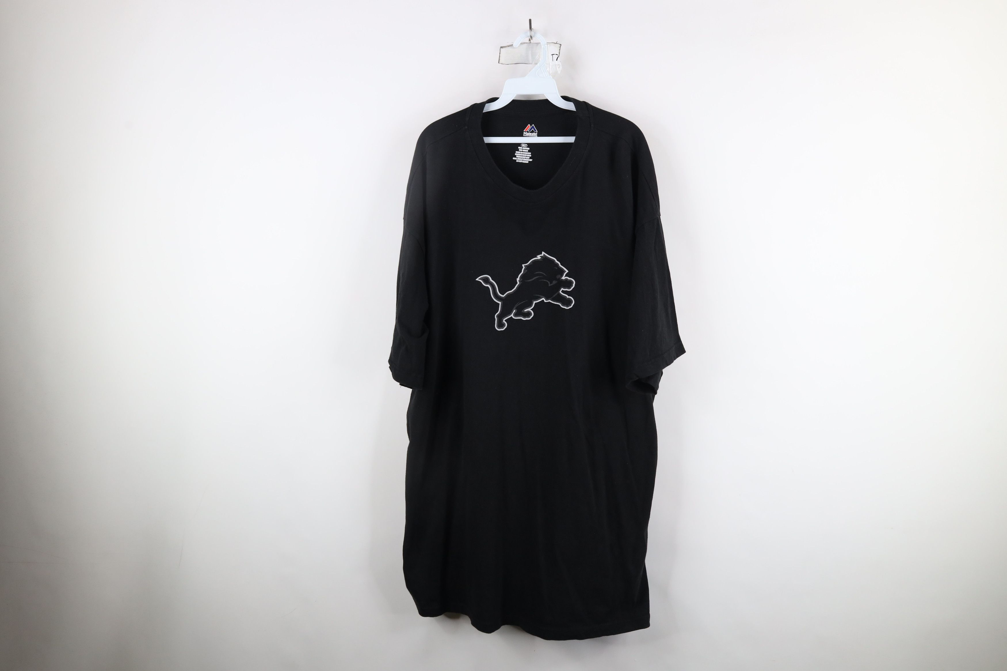 Majestic × Vintage Vintage Majestic Triple Black Detroit Lions Football T-Shirt Size US XXL / EU 58 / 5 - 1 Thumbnail