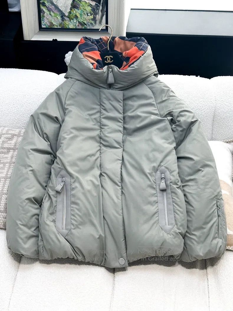 Hermes Hermes Olive Green Colorful Silk Lined Ski Down Jacket Size XS / US 0-2 / IT 36-38 - 1 Thumbnail