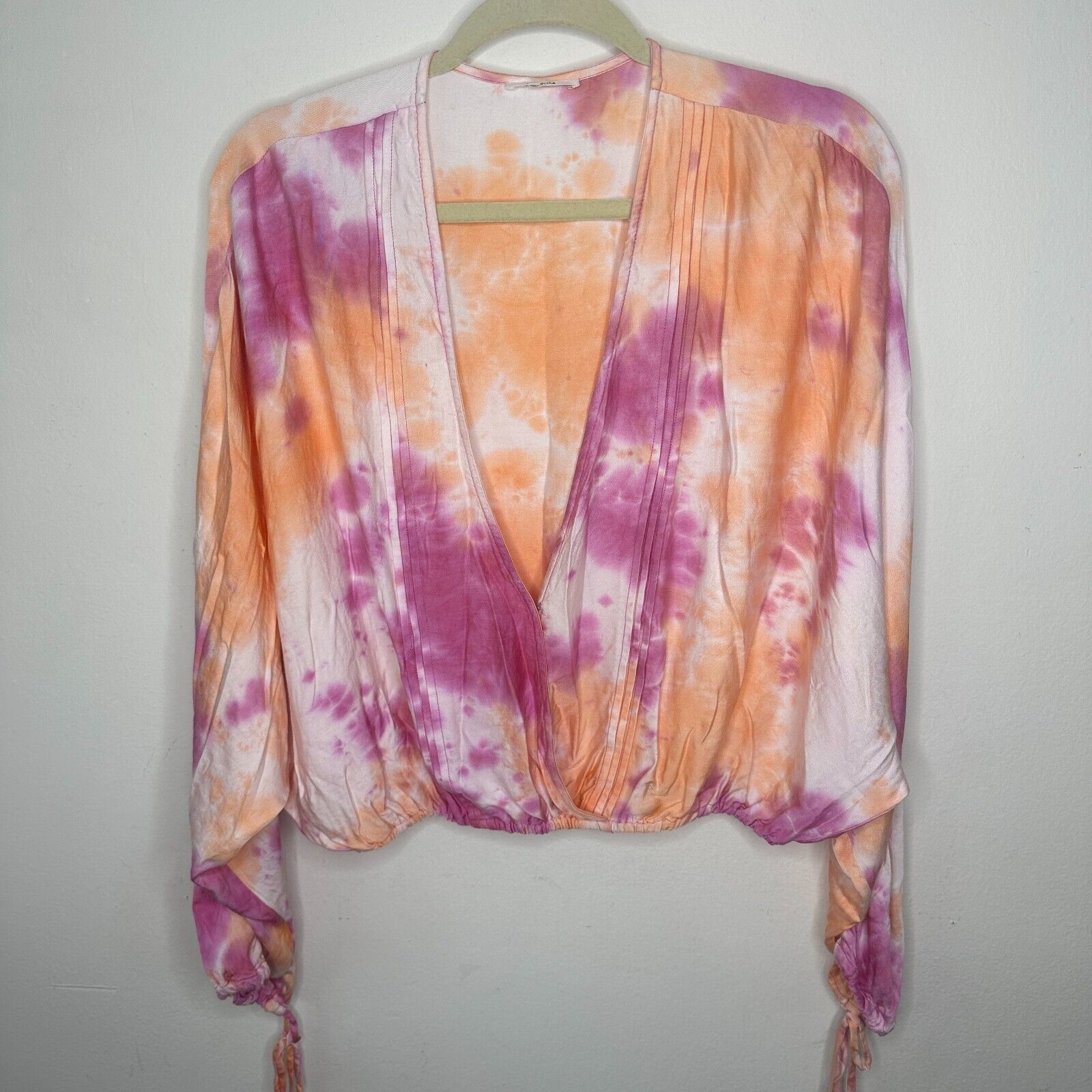 REVOLVE Revolve Tularosa Dolce Pastel Tie Dye Pintuck Top Cuff Tie M Size S / US 4 / IT 40 - 1 Thumbnail