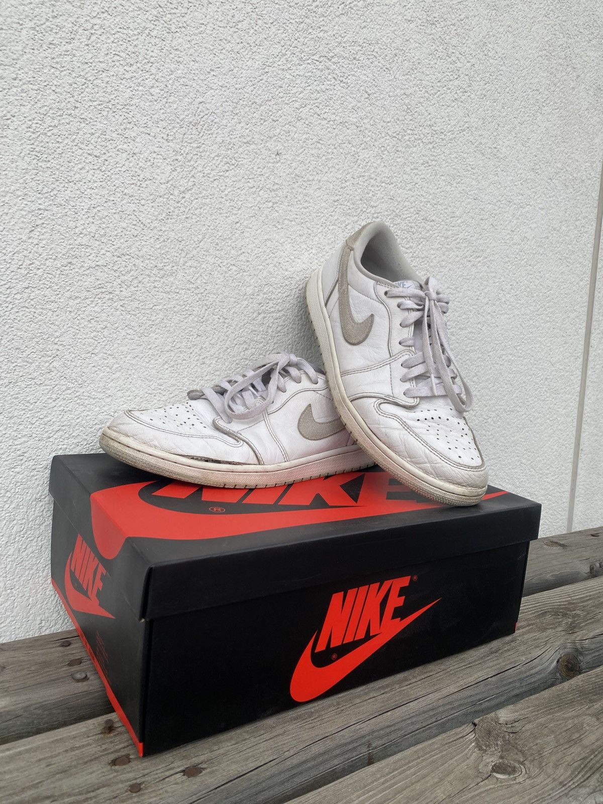Jordan Brand × Nike nike Air Jordan 1 Low OG Neutral Grey 85 sneakers Size US 10.5 / EU 43-44 - 4 Thumbnail