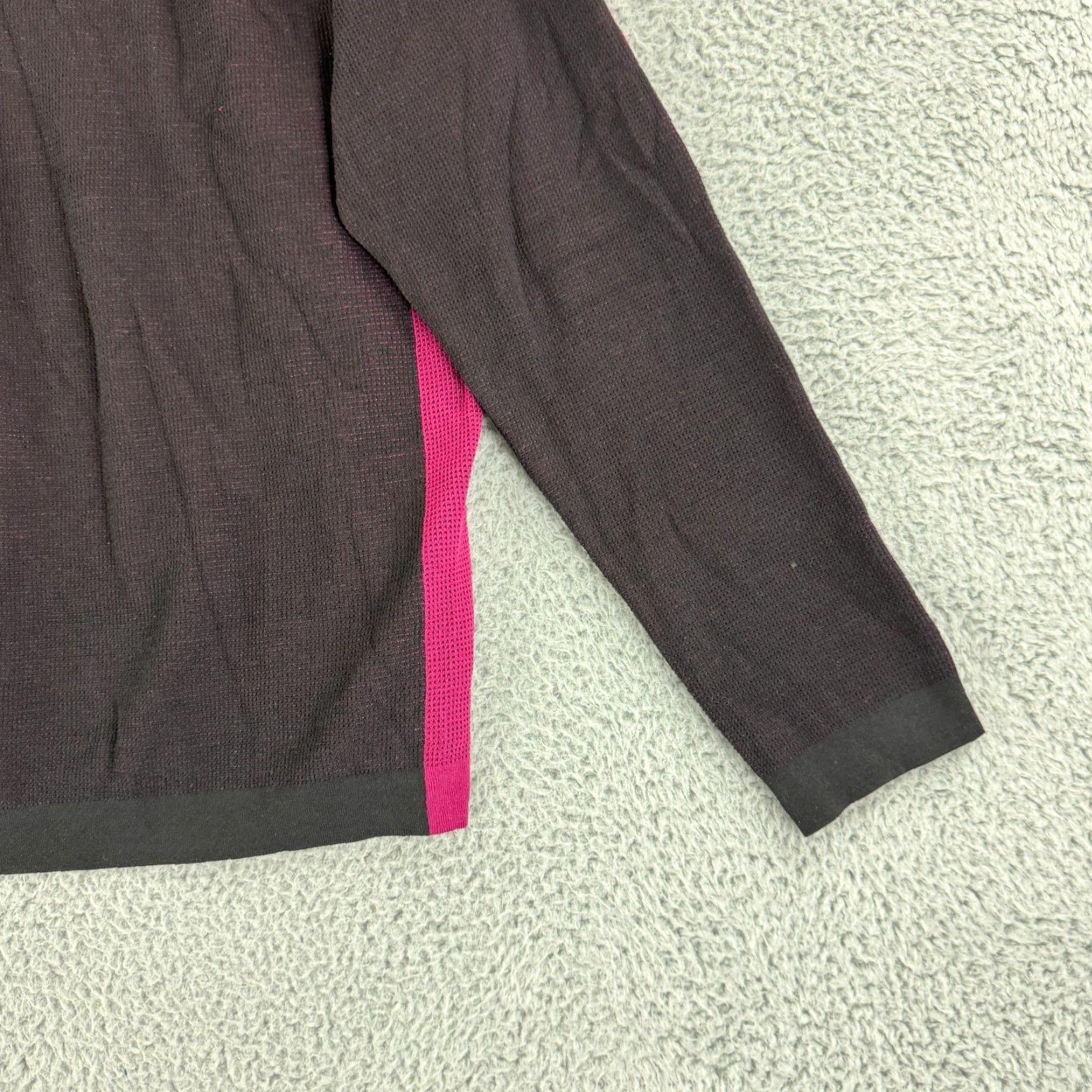 Peter Millar Peter Millar Mens XL Quarter Zip Sweater Black Cranberry Merino Wool LS Size US XL / EU 56 / 4 - 3 Thumbnail