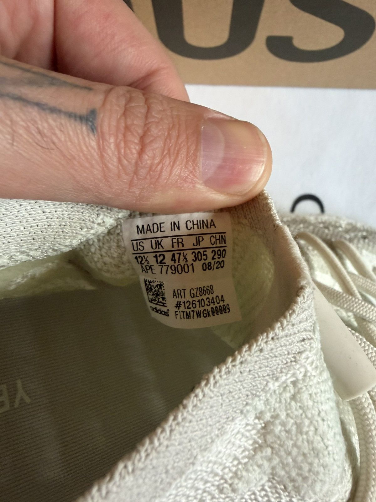 Yeezy Adidas Yeezy Boost 380 Calcite Glow 12.5US Size US 12.5 / EU 45-46 - 8 Thumbnail