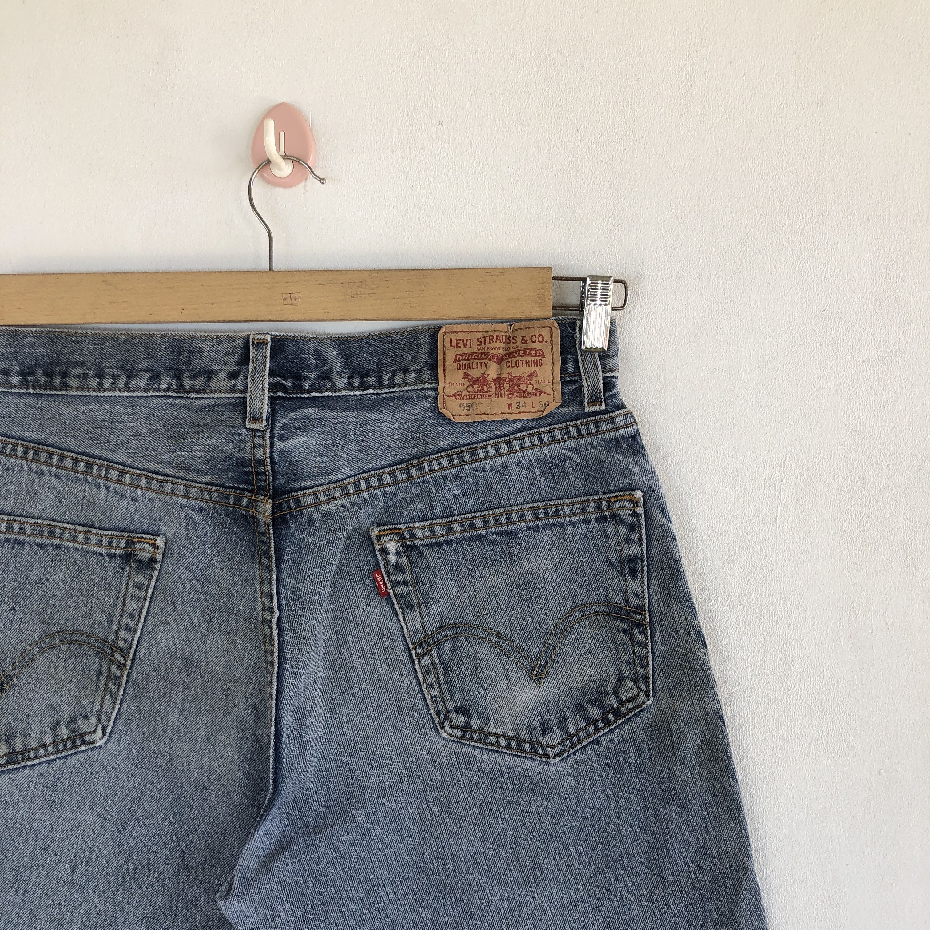 Levi's Vintage Levis 550 Jeans Levi's Faded Light Wash Denim Size US 32 / EU 48 - 5 Thumbnail