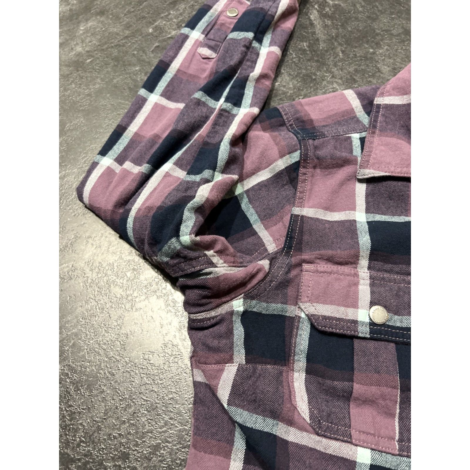 CO DULUTH TRADING CO Flapjack Shirt Jacket Purple Plaid Flannel Insulated Mid-Length Women’s M Jacket, Casual Workwear, Fall/Winter, 100% wearable Size M / US 6-8 / IT 42-44 - 5 Thumbnail