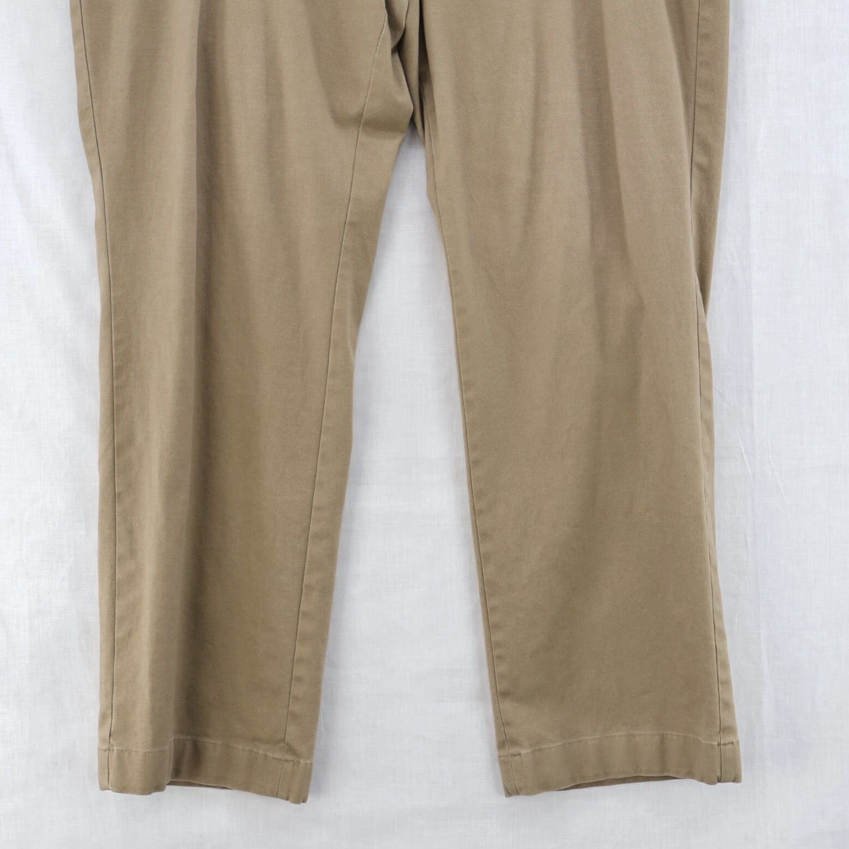 Banana Republic VINTAGE Banana Republic Aiden Pants Men's 36x28 Khaki Straight Leg Preppy Office Wear Size US 36 / EU 52 - 3 Thumbnail
