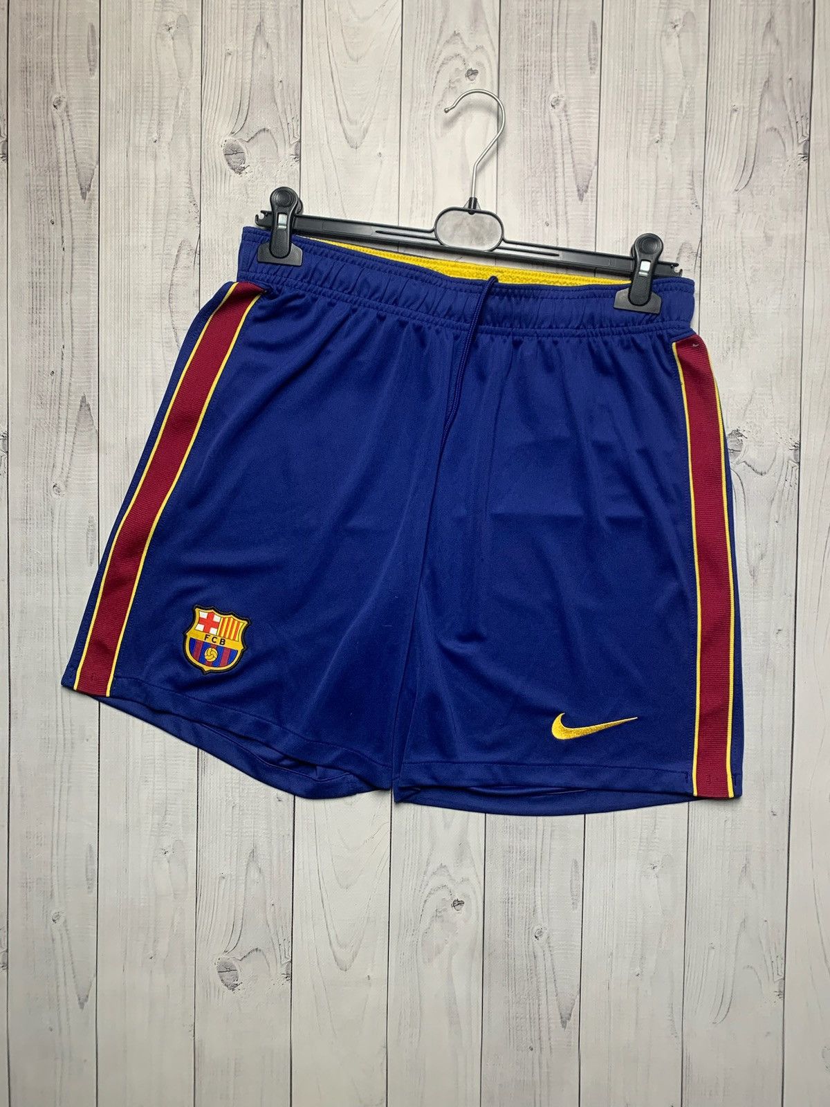 Nike × Vintage Vintage Barcelona soccer shorts size L logo Size US 34 / EU 50 - 1 Thumbnail