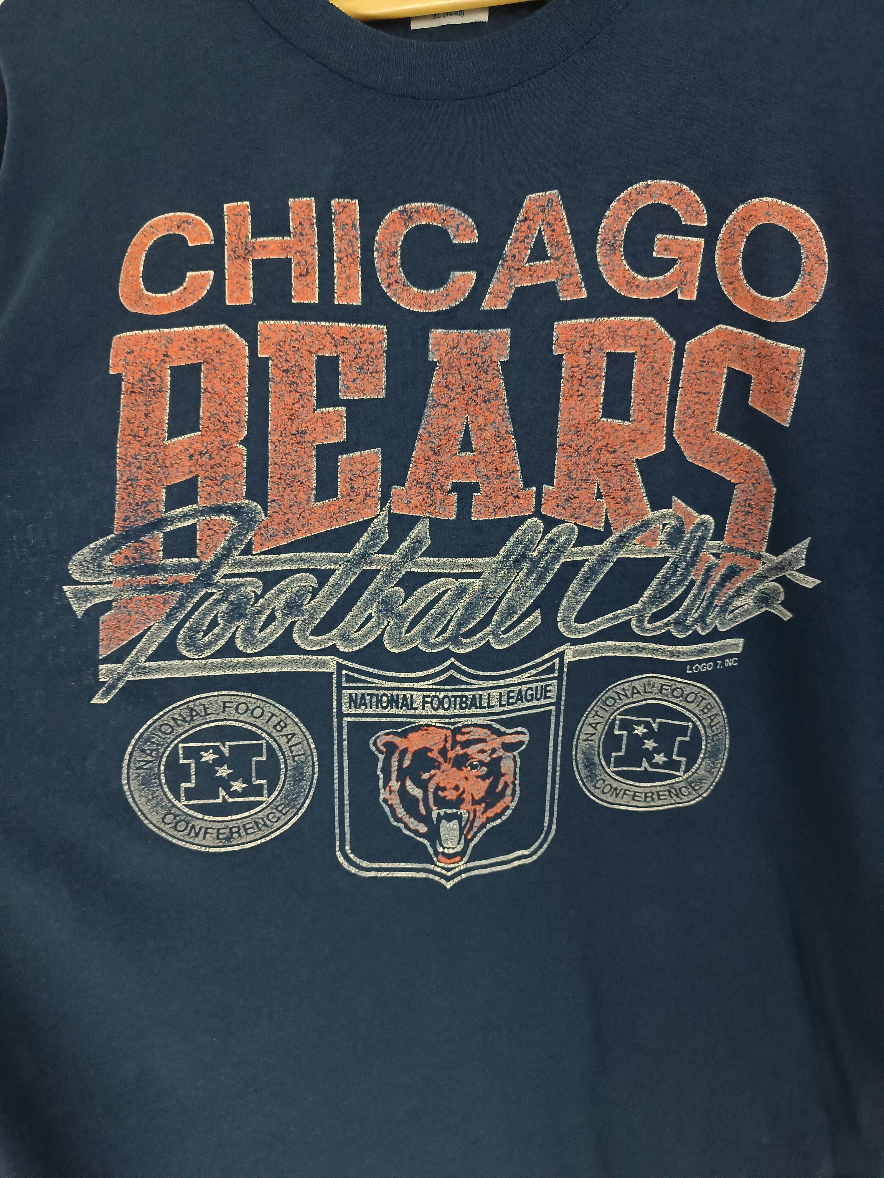NFL VINTAGE 80'S NFL CHICAGO BEARS FADED TEE BULLS CUBS SOX Size US XL / EU 56 / 4 - 9 Thumbnail