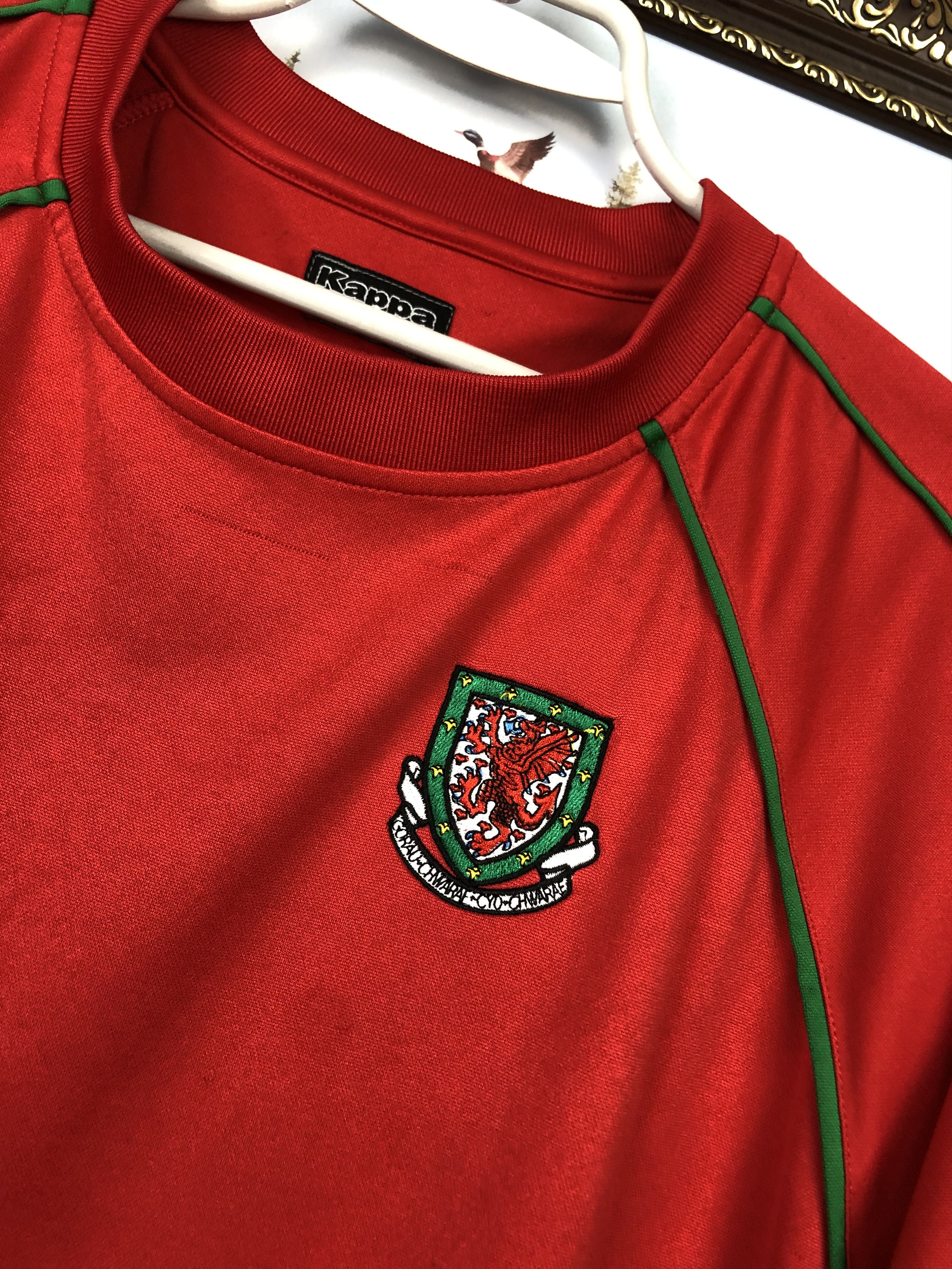 Kappa Wales football shirt 2004 Soccer Kappa Jersey Mens Trikot Size US L / EU 52-54 / 3 - 4 Thumbnail