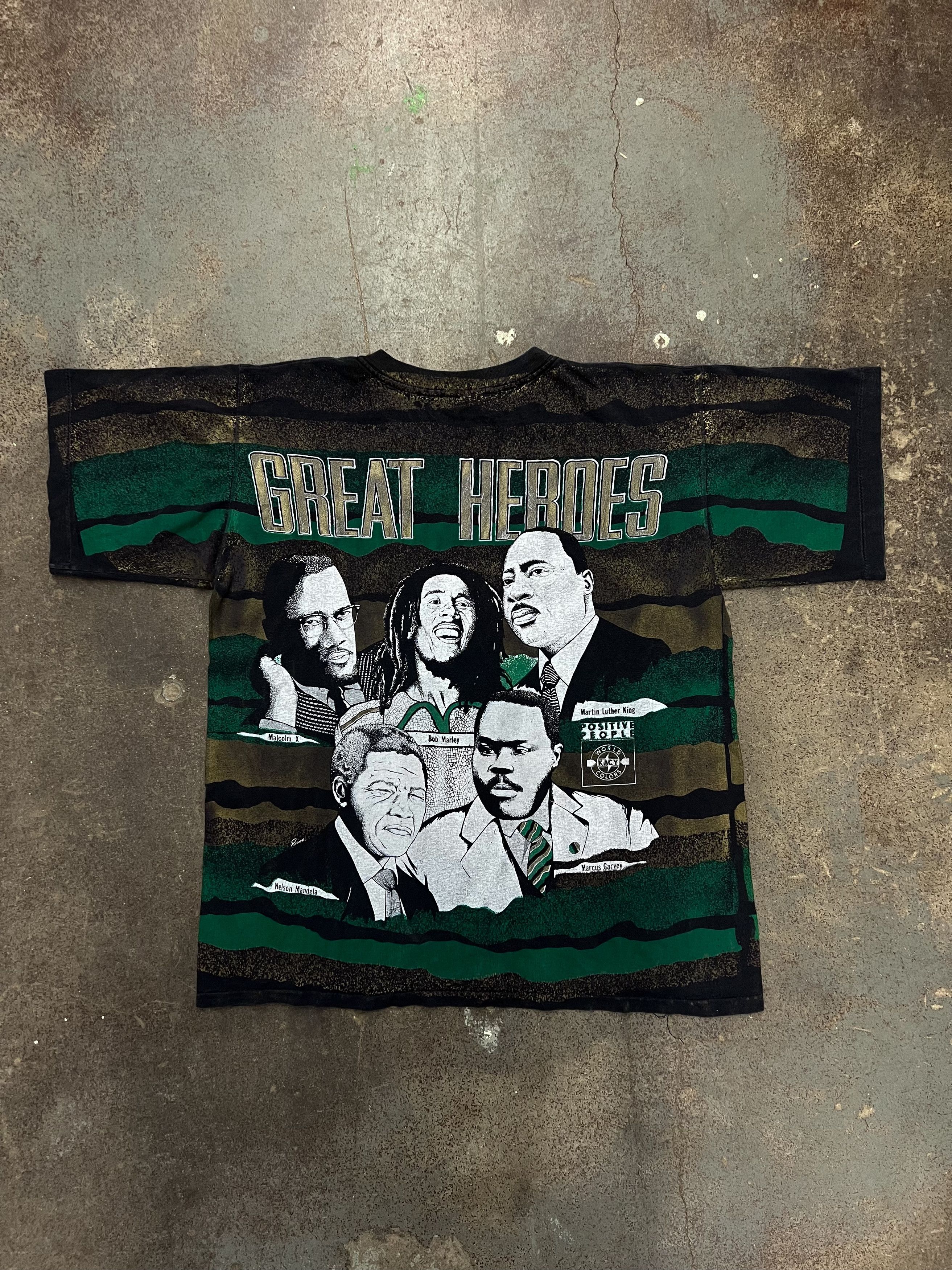 Vintage VTG 1990's Great Heroes Black History All Over Print T-Shirt Size US XL / EU 56 / 4 - 2 Thumbnail