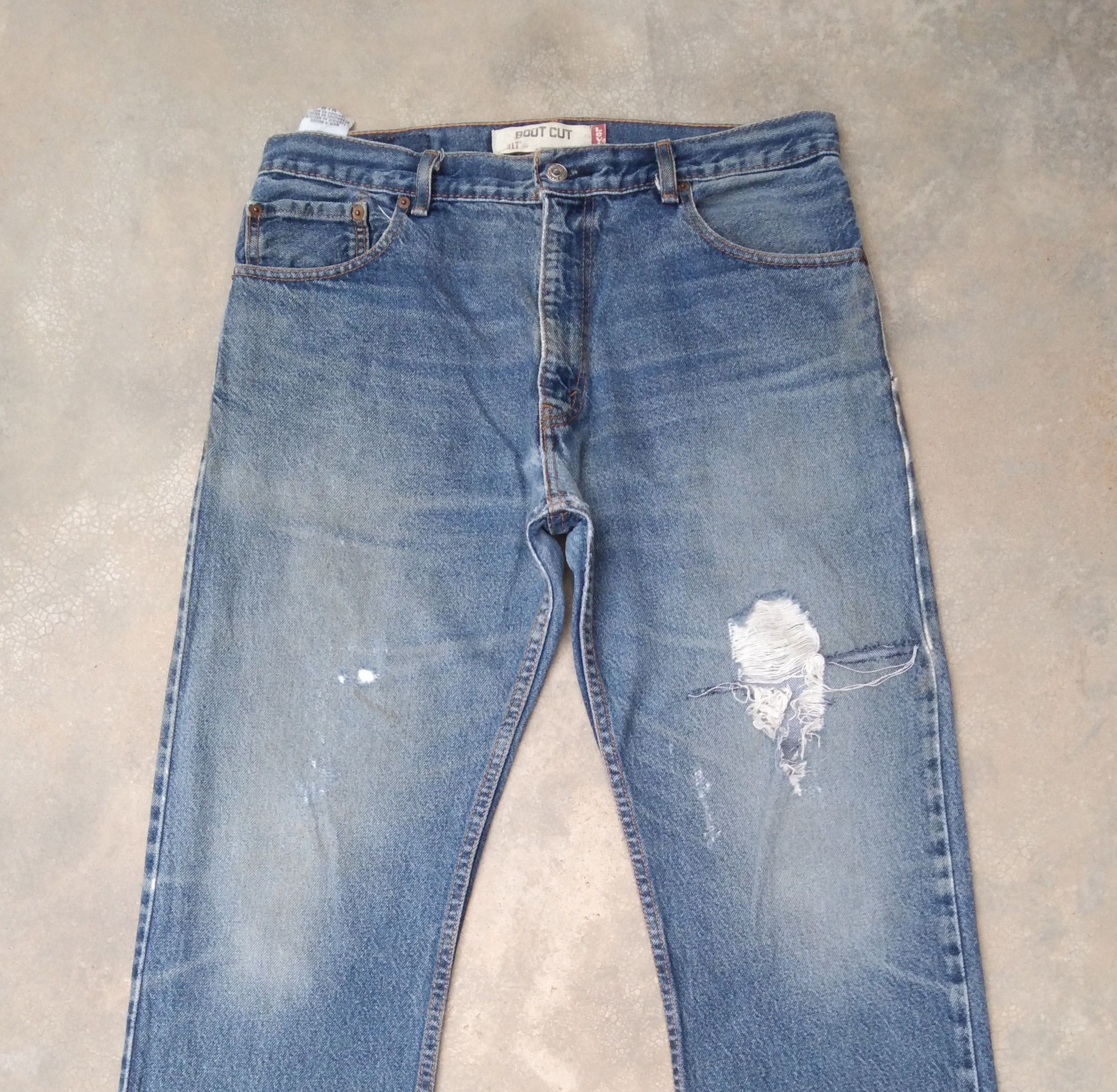 Jean × Levi's × Vintage Vintage Levis 517 Boot Cut Distressed Jeans 34x36 Size US 34 / EU 50 - 4 Thumbnail