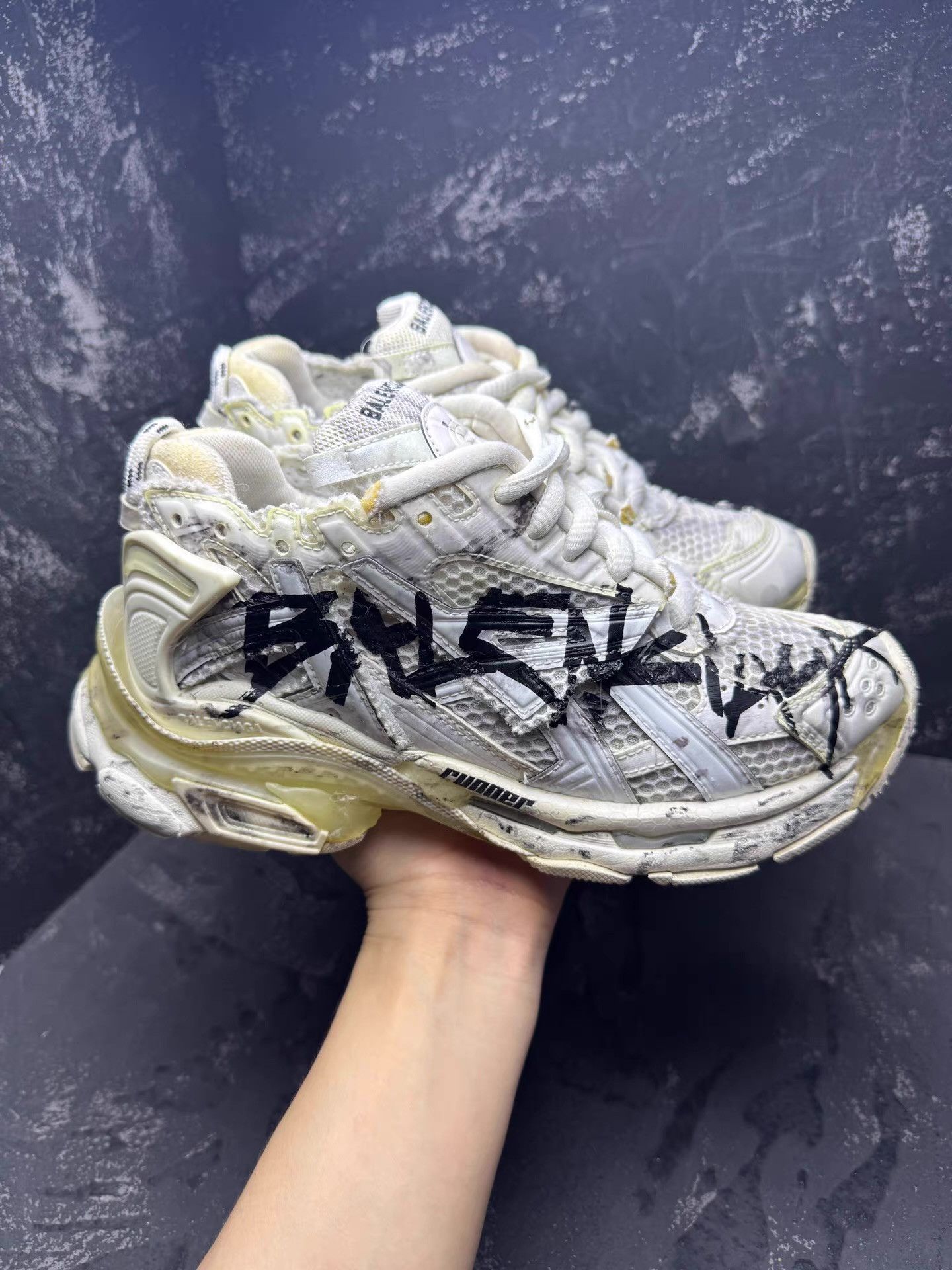 Balenciaga Balenciaga Runner Black & White Graffiti Distressed Q10 Size US 5 / EU 37 - 3 Thumbnail