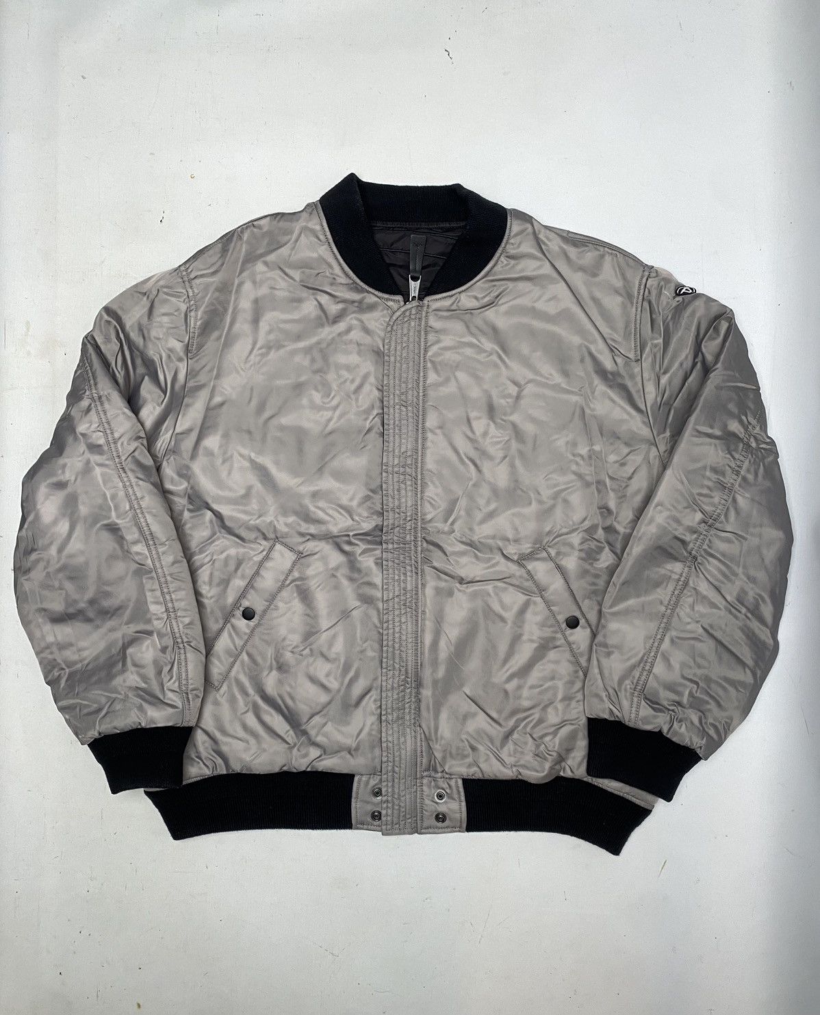 Diesel Jacket Diesel bomber reversibile size L used Size US L / EU 52-54 / 3 - 1 Thumbnail