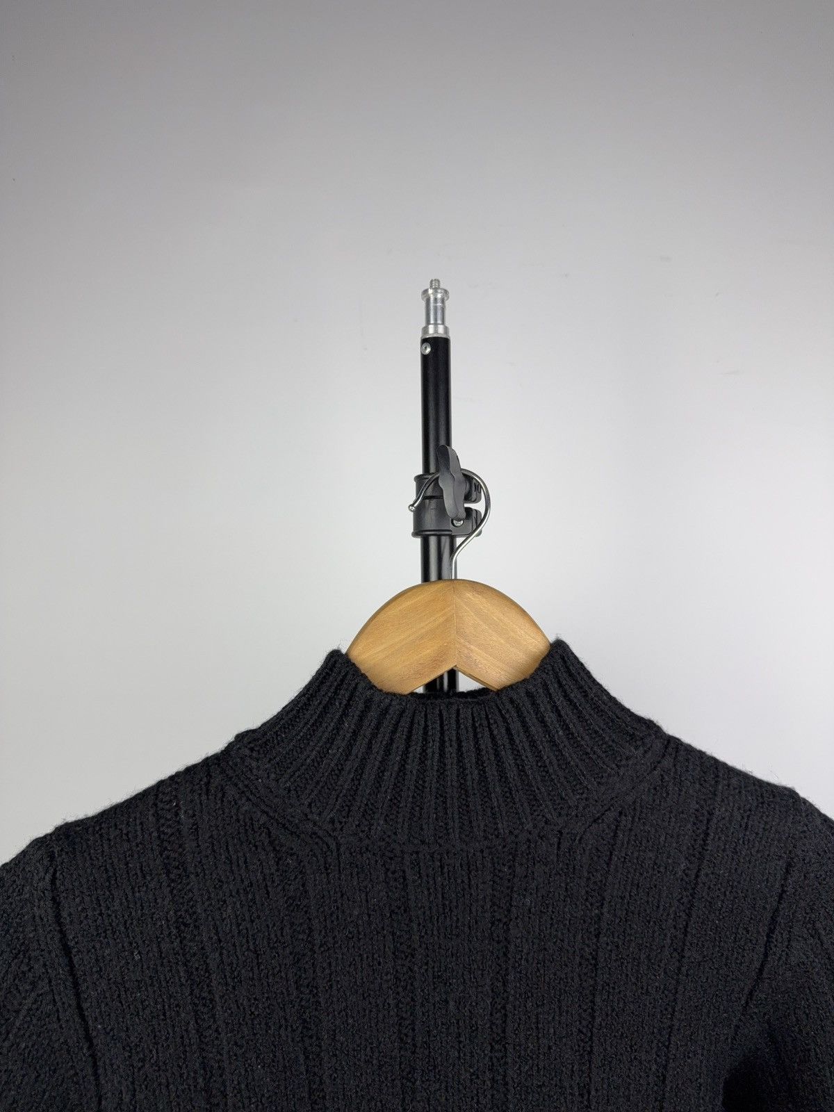 Hugo Boss Luxury HUGO Boss Black Ribbed Wool Knit Mock Neck Sweater Size XS / US 0-2 / IT 36-38 - 5 Thumbnail