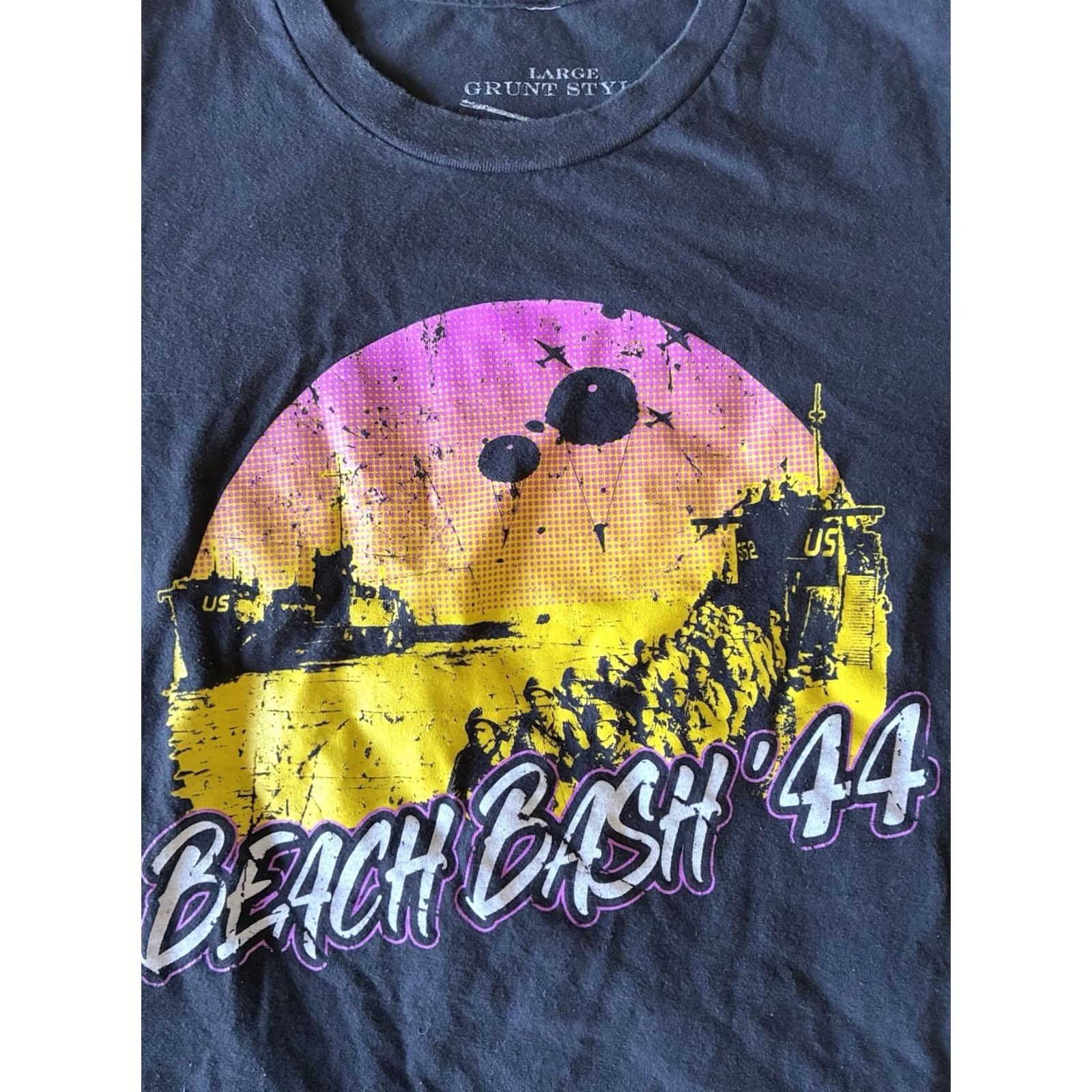 Vintage Grunt Style Beach Bash 44 T Shirt Men Large Black Short Sleeve Cotton Graphic Size US L / EU 52-54 / 3 - 4 Thumbnail