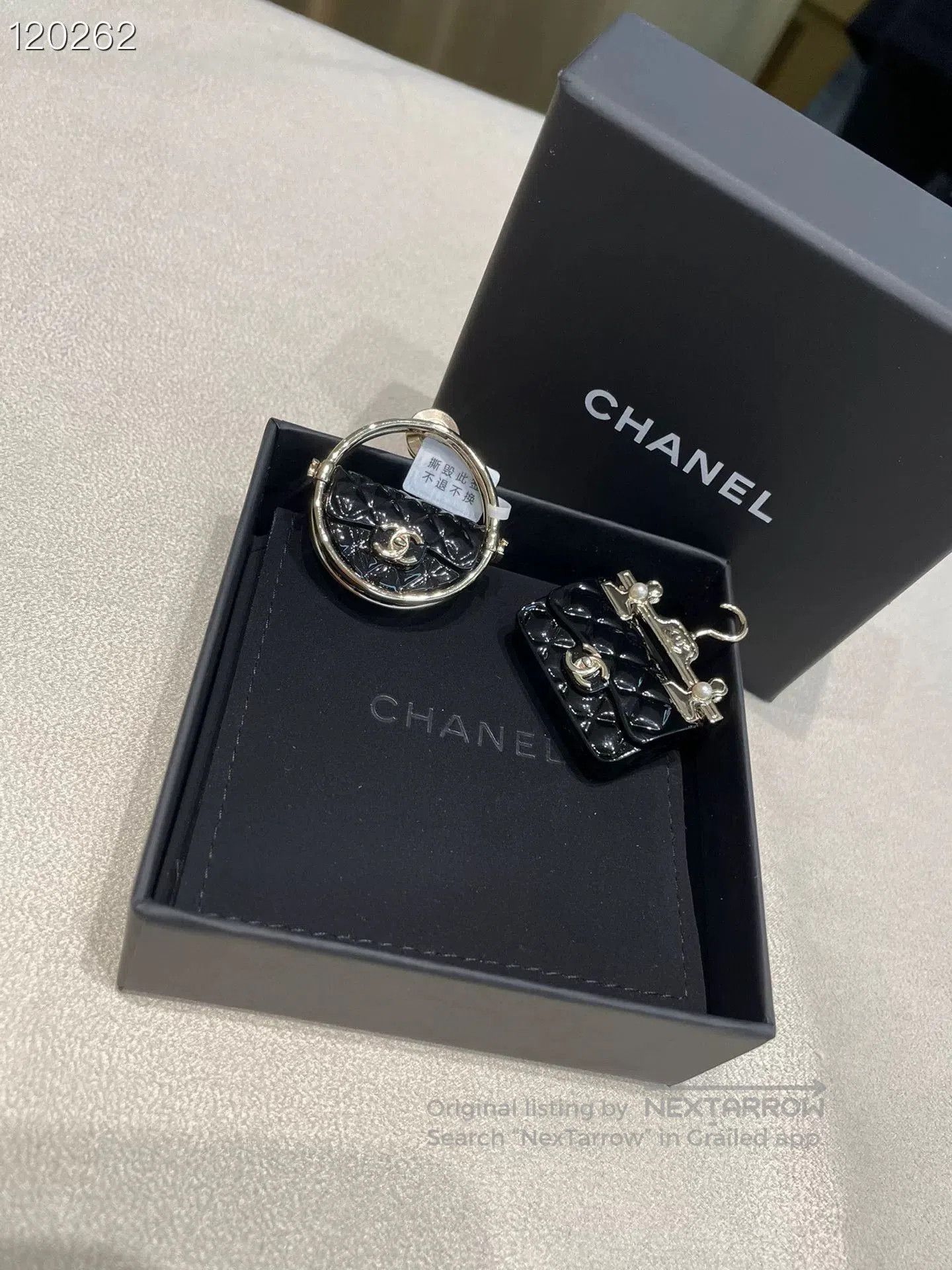 Chanel Chanel Black Bag Hanger Double C Brooch. Size ONE SIZE - 7 Thumbnail