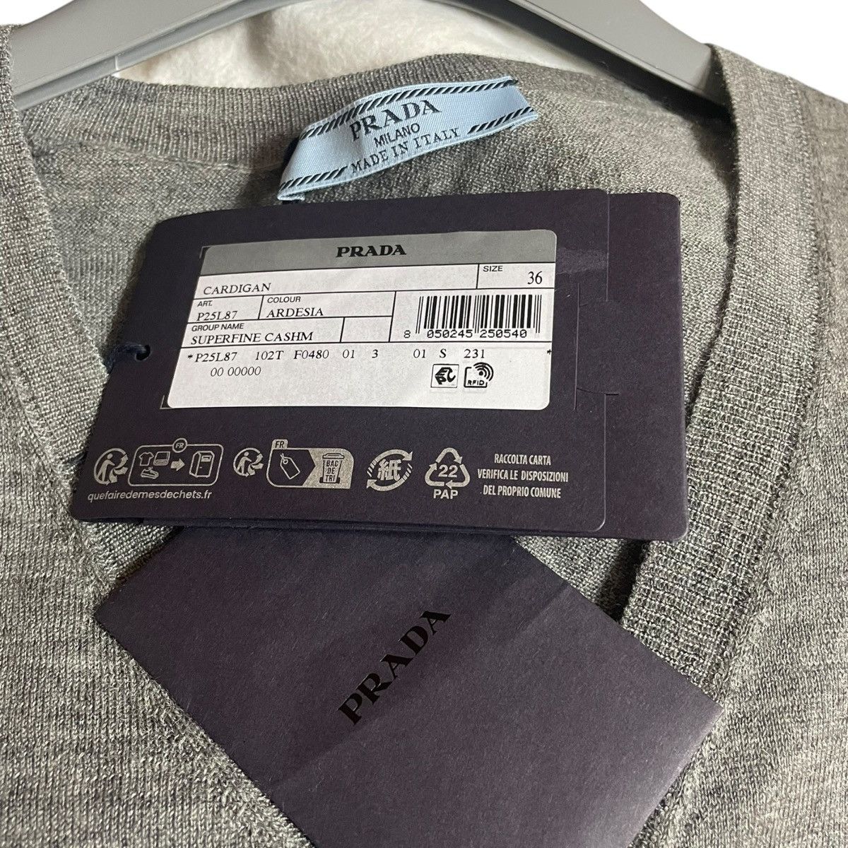 Prada Prada women's cashmere cardigan size IT 36 Size XS / US 0-2 / IT 36-38 - 6 Thumbnail