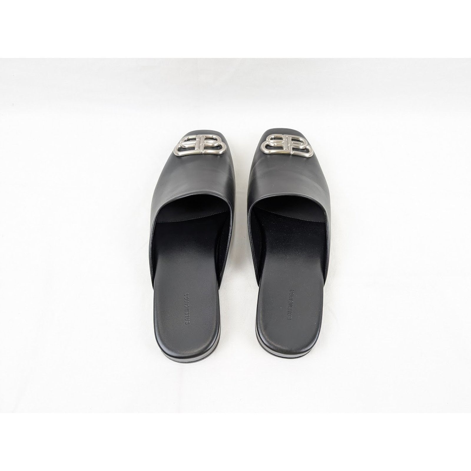 Balenciaga o1rshd1 Q:2 / Cosy BB Mules in Black/Nikel Size US 9 / EU 42 - 19 Thumbnail