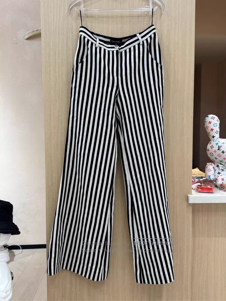 Chanel Chanel Black and white vertical striped woollen trousers Size 24" / US 00 / IT 34 - 2 Thumbnail