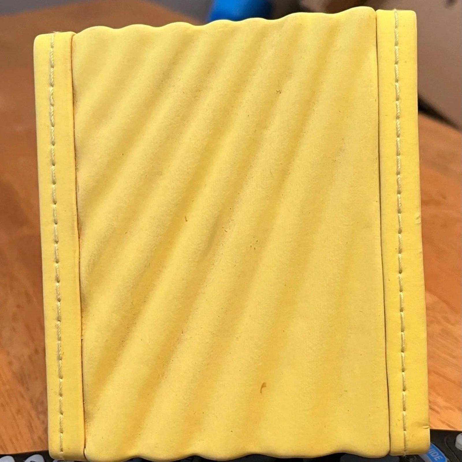 Invicta Invicta watch box, yellow Size ONE SIZE - 4 Thumbnail