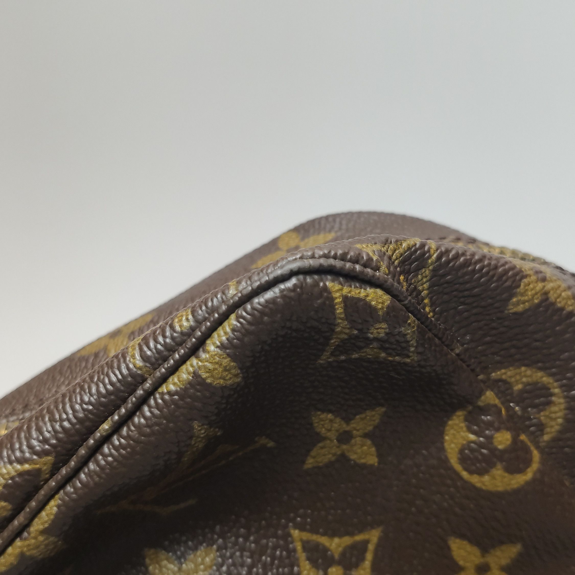 Louis Vuitton Louis Vuitton (LV) TrousseToilette old flower zipper clutch Size ONE SIZE - 8 Thumbnail