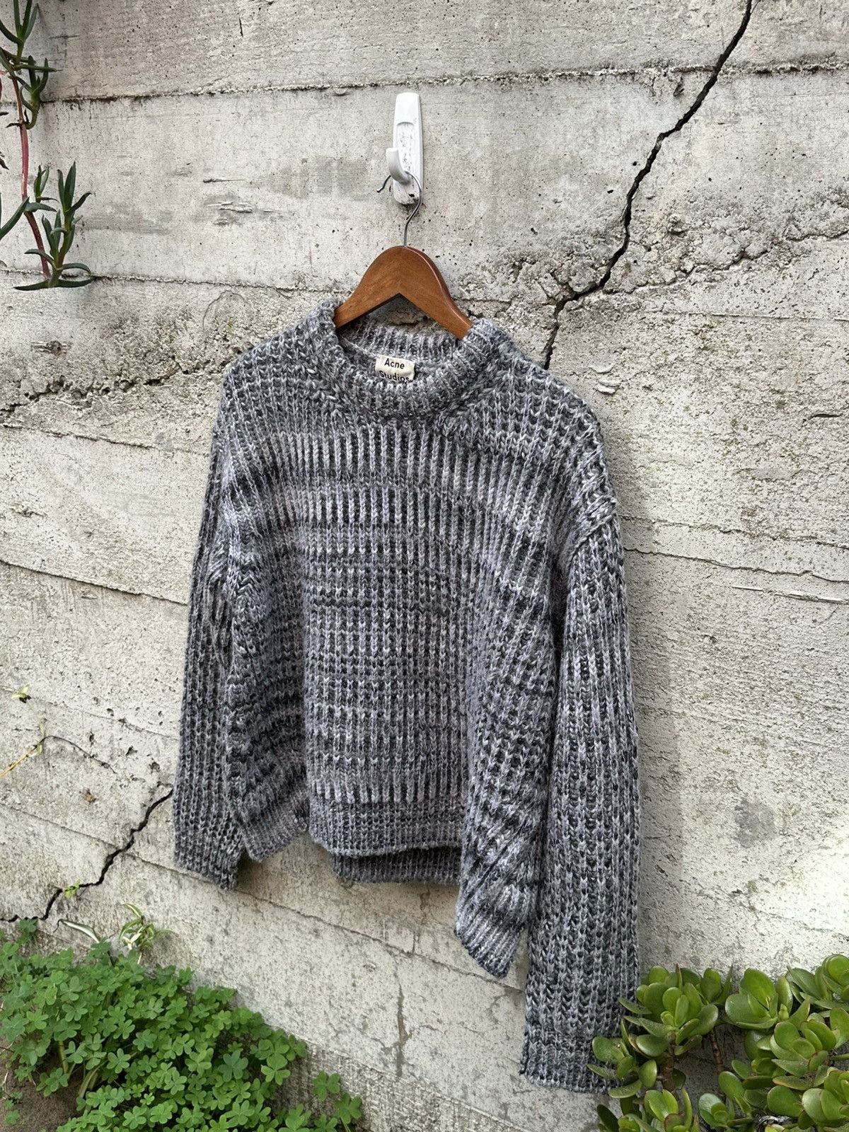Acne Studios RARE GRAIL Acne Studios Italian Oreo zora sweater Size US XL / EU 56 / 4 - 1 Thumbnail
